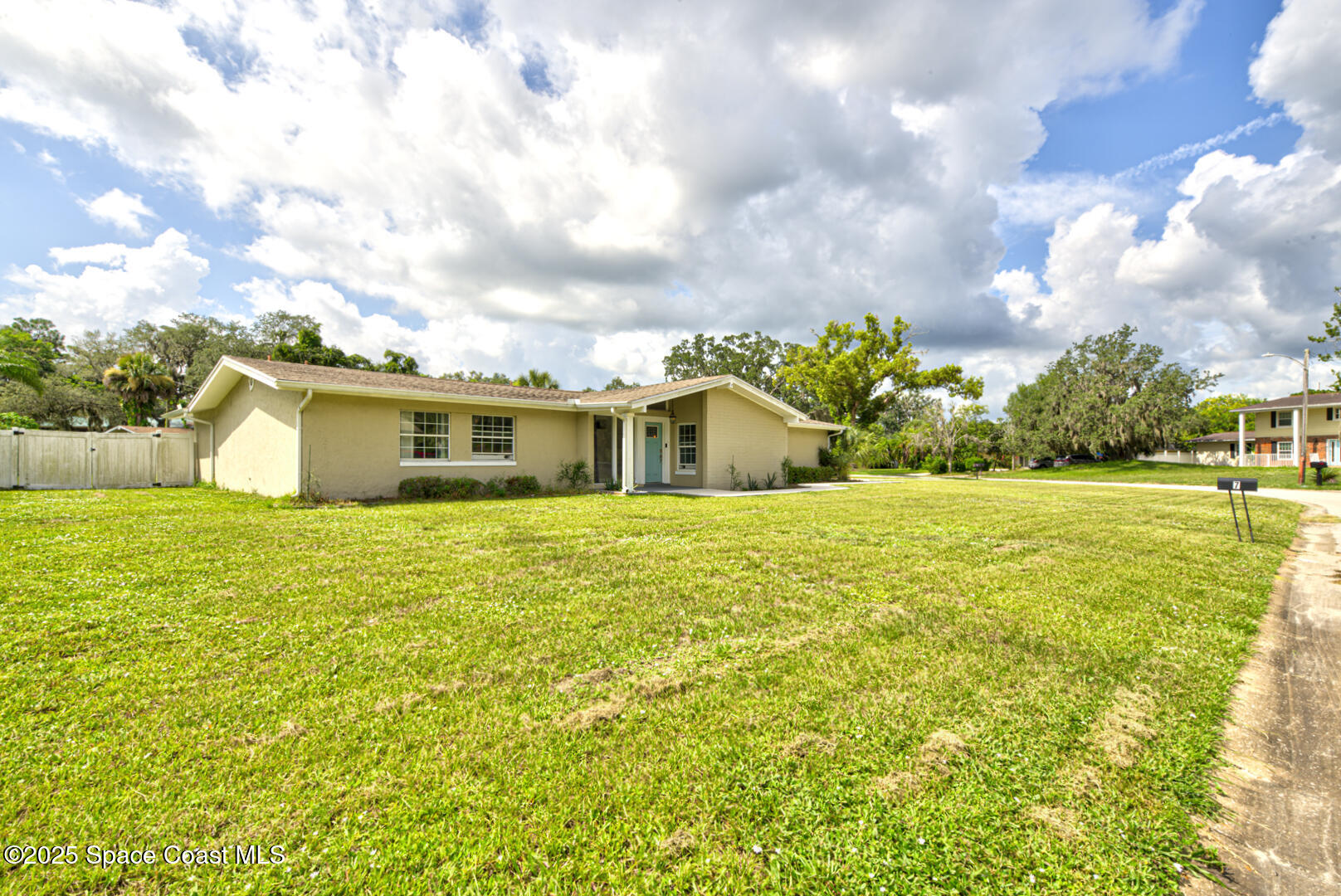 7 Fairglen Drive