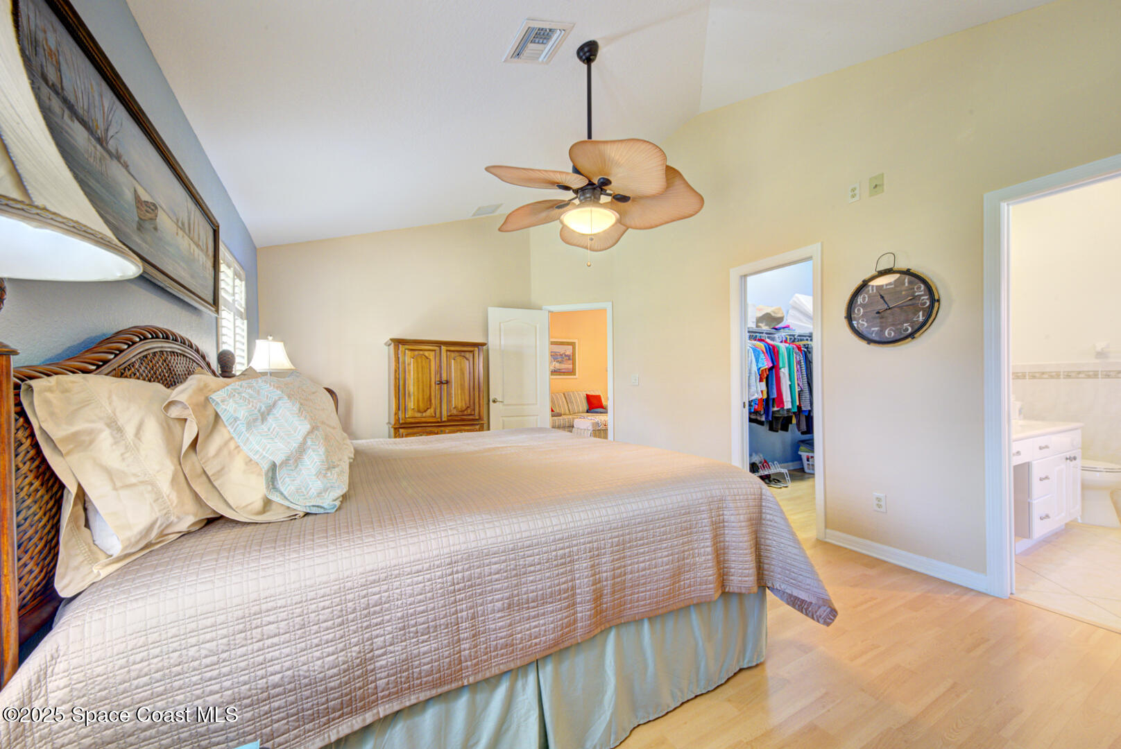 1845 James Circle