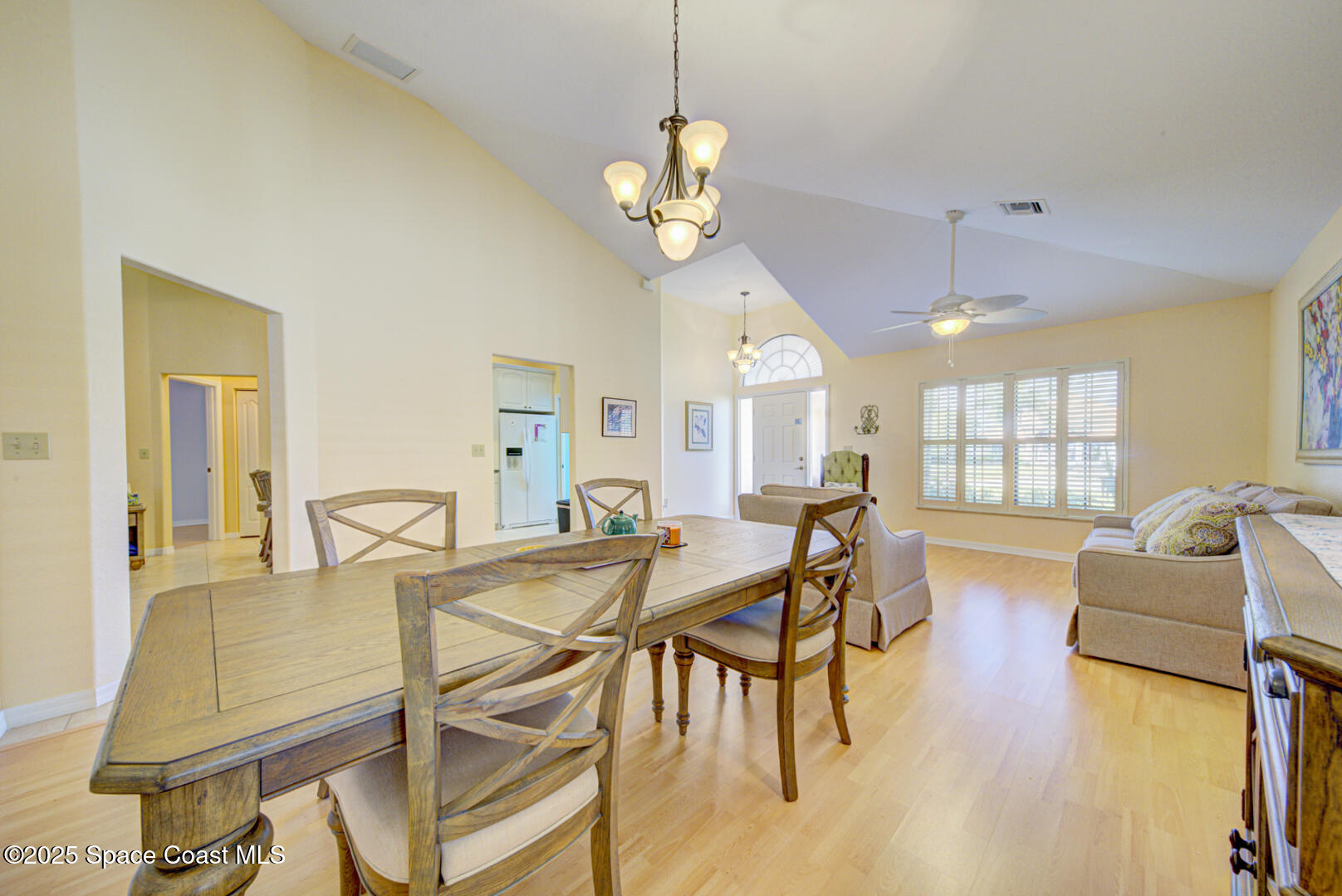 1845 James Circle