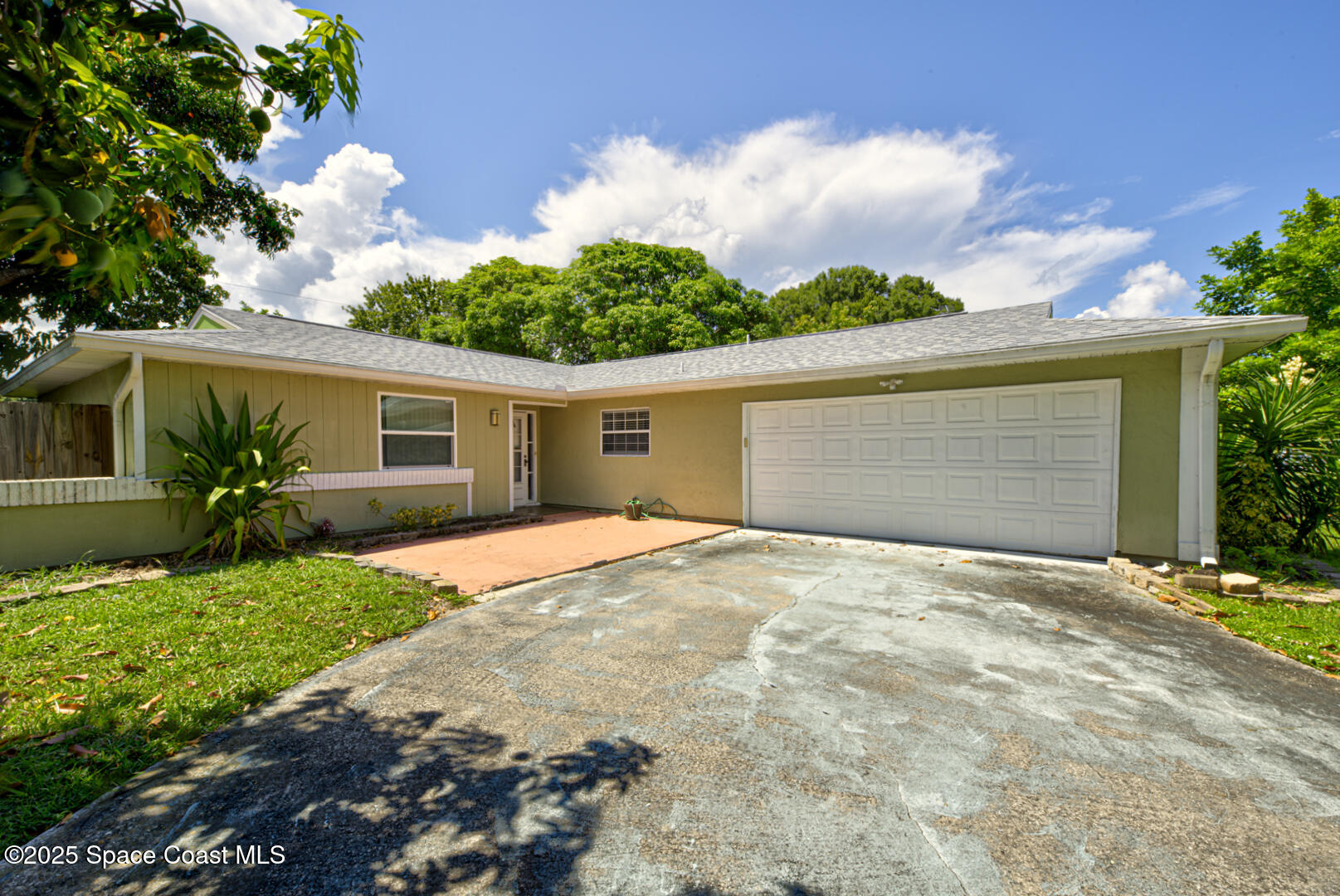 170 Osceola Avenue