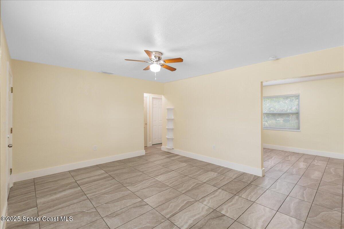 1049 Bellefonte Avenue