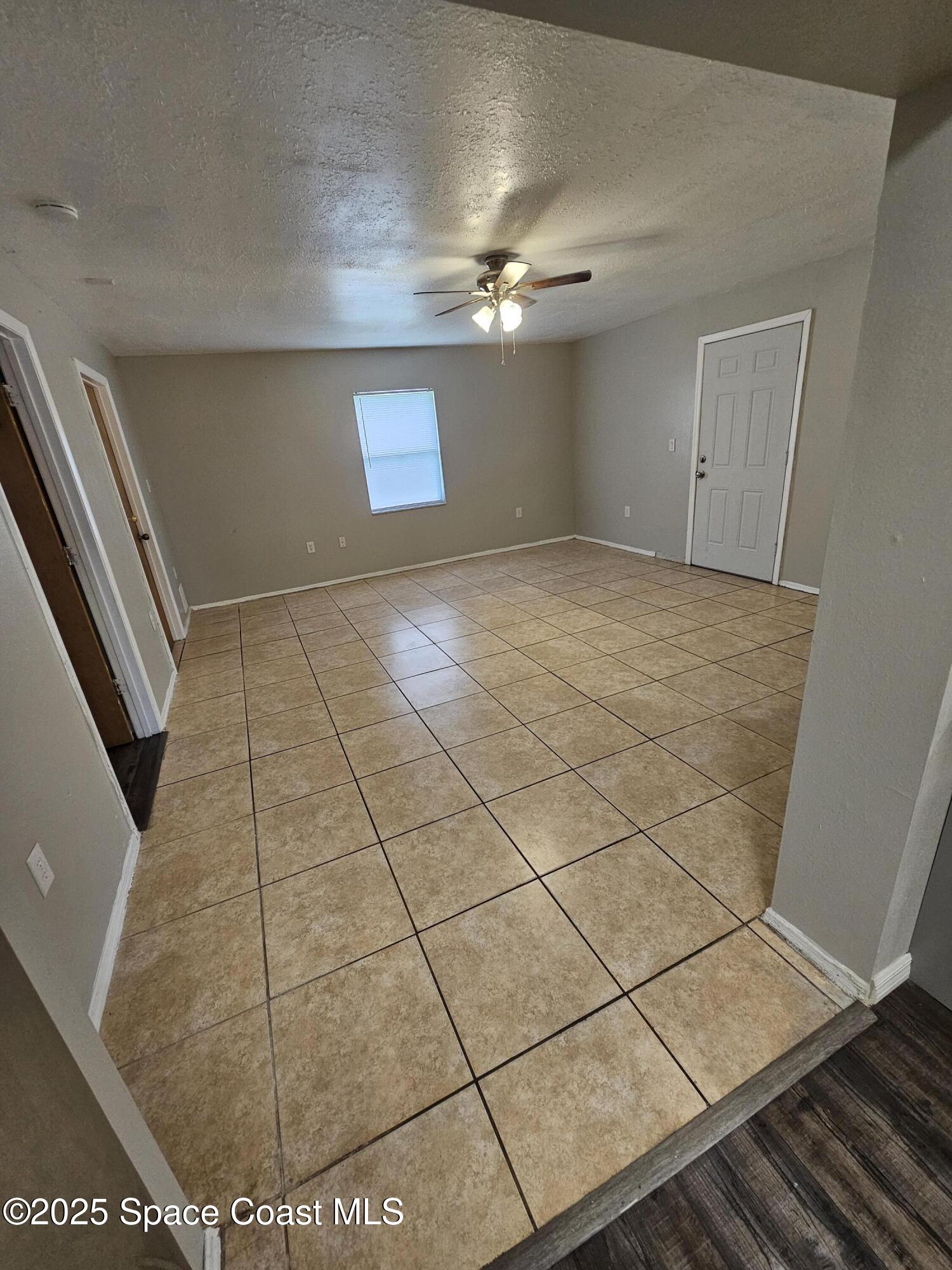 3876 Short Street