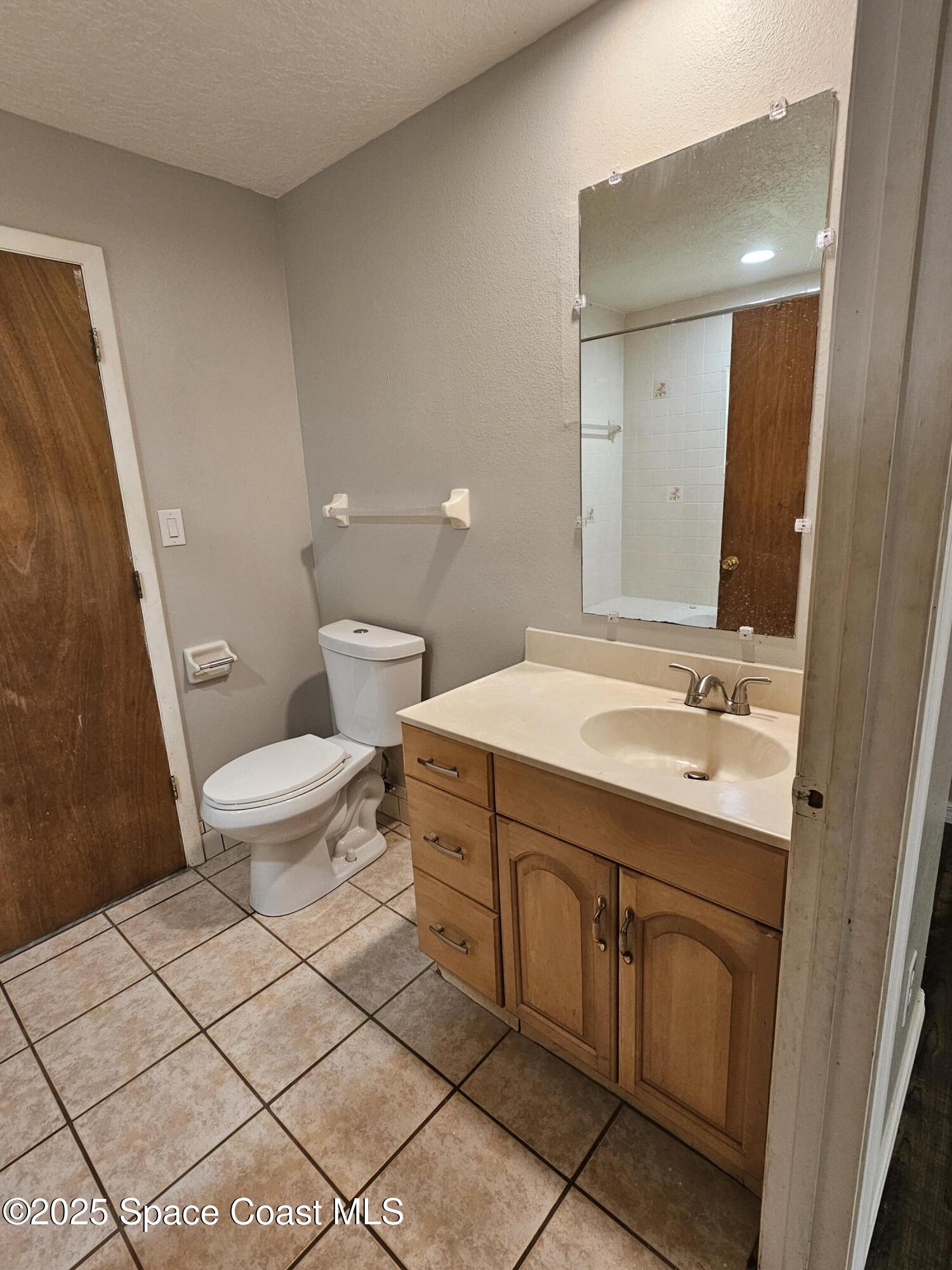 3876 Short Street