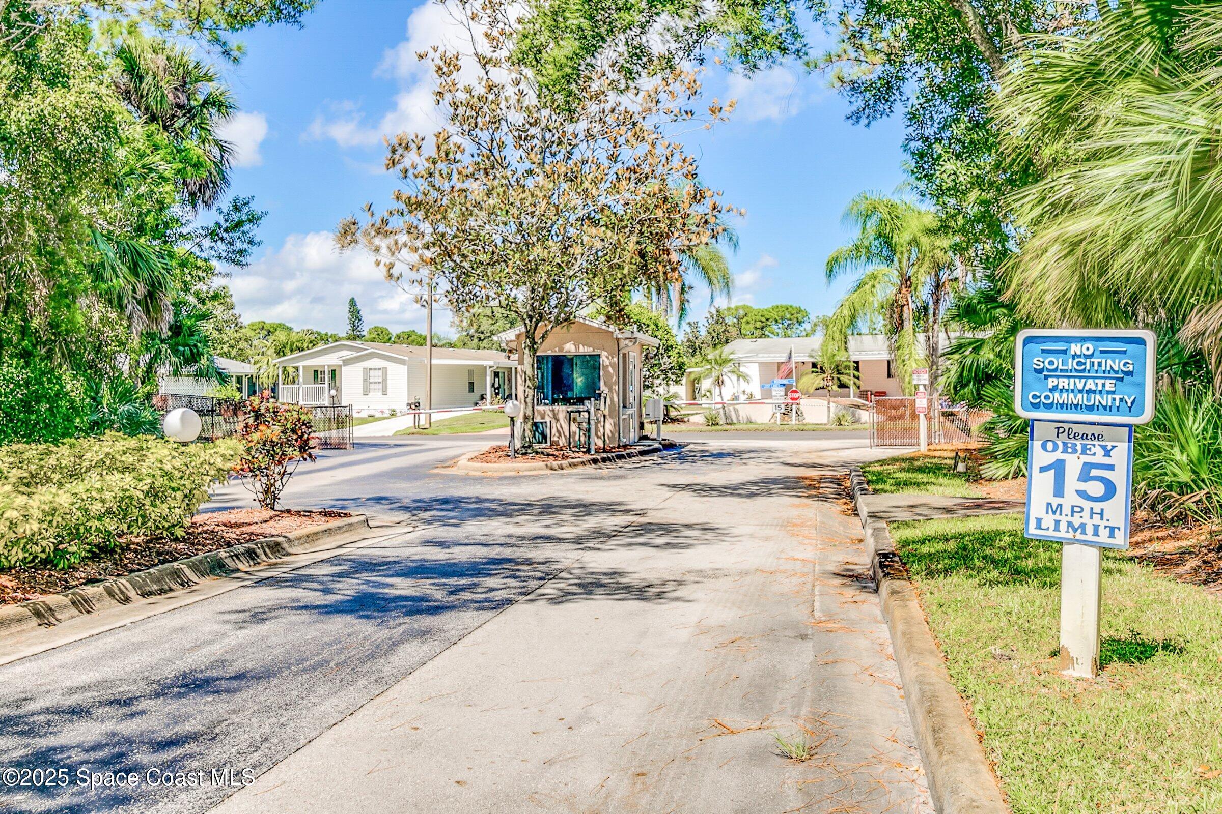 104 Woodsmill Boulevard 20
