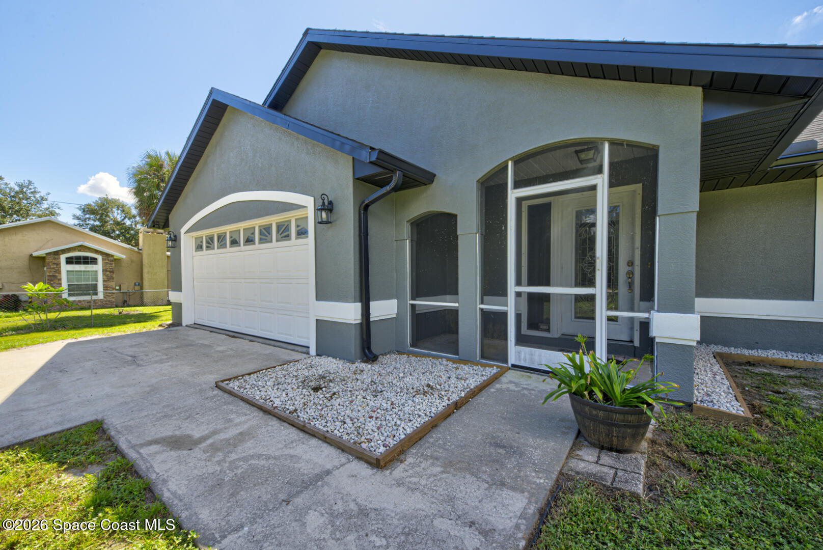 5321 Banana Avenue
