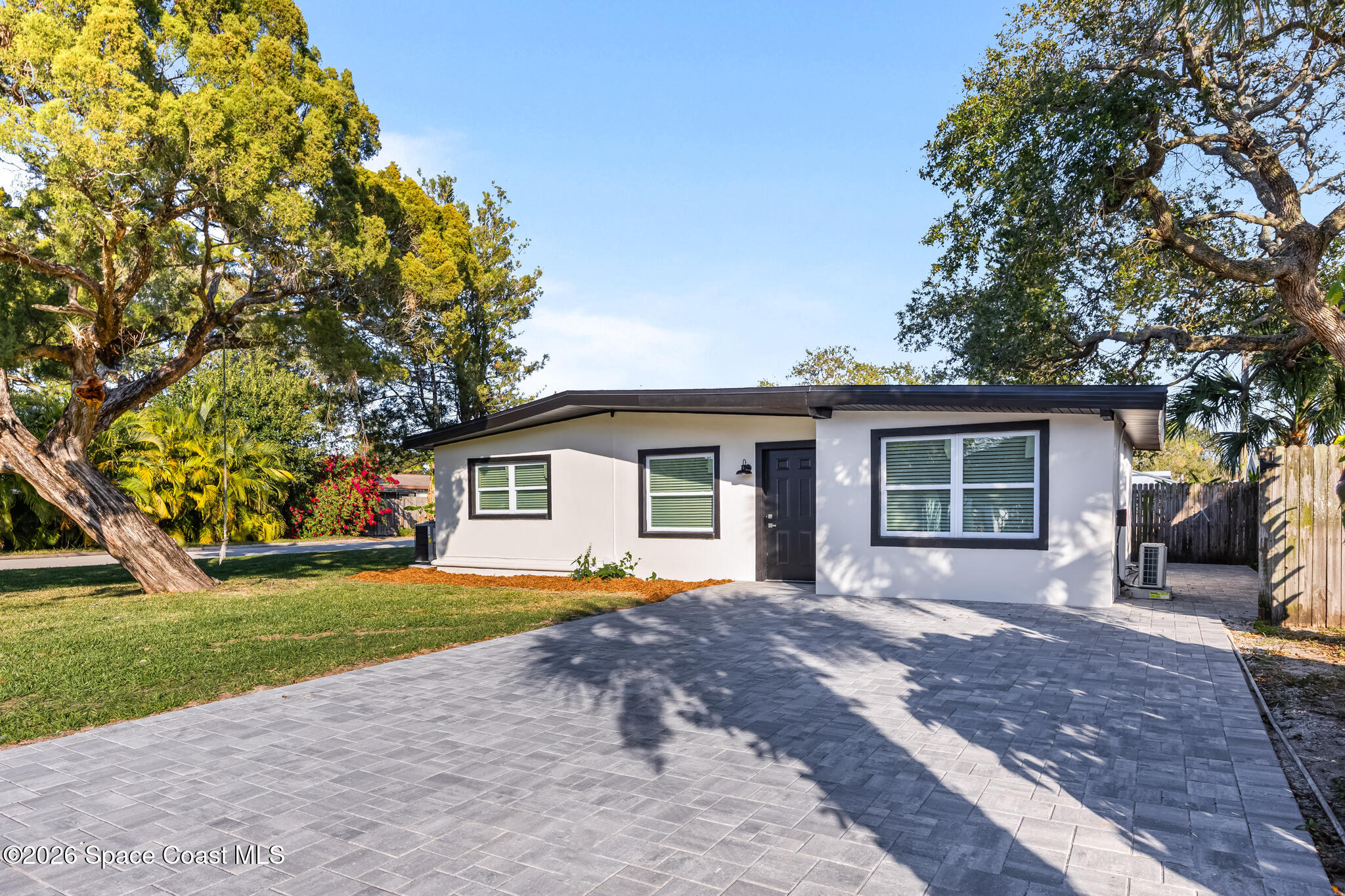 199 Oak Avenue