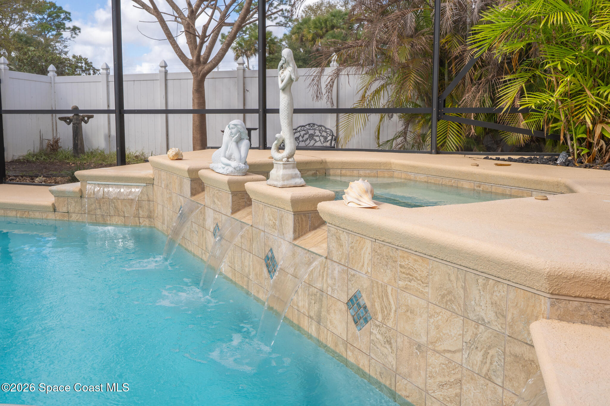 111 Via Catalano Court NE