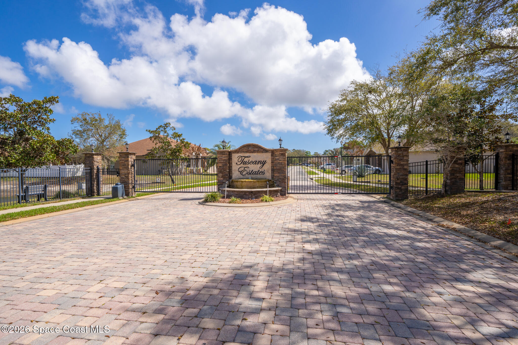 111 Via Catalano Court NE
