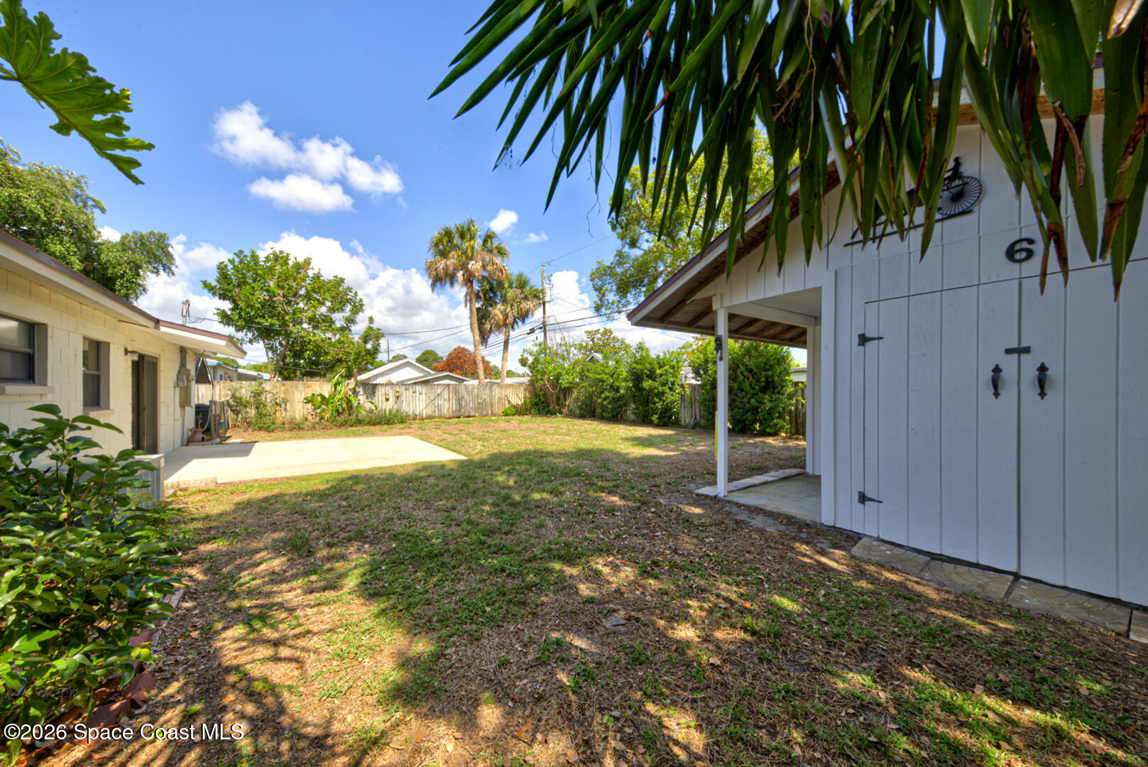 990 Hibiscus Street