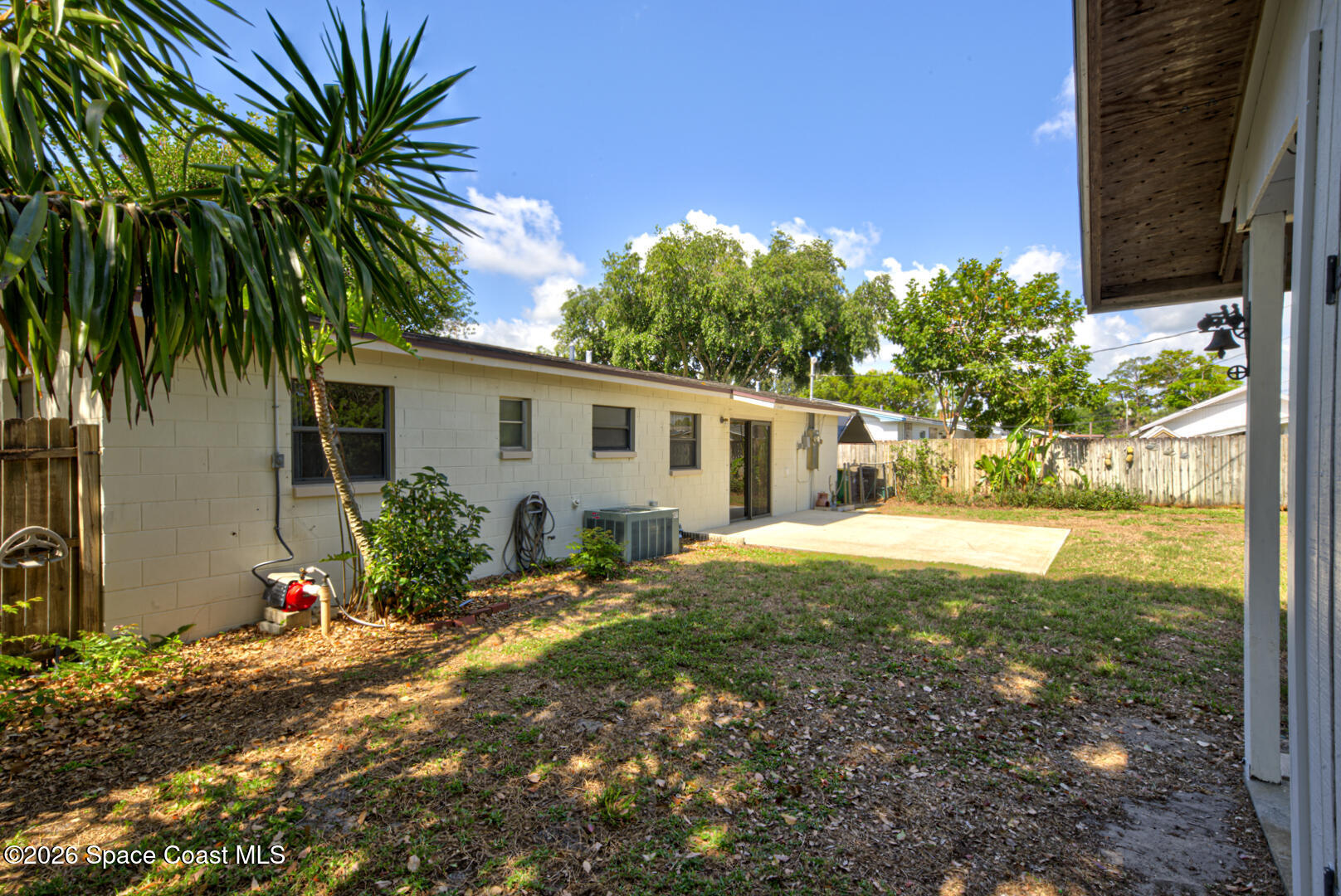 990 Hibiscus Street