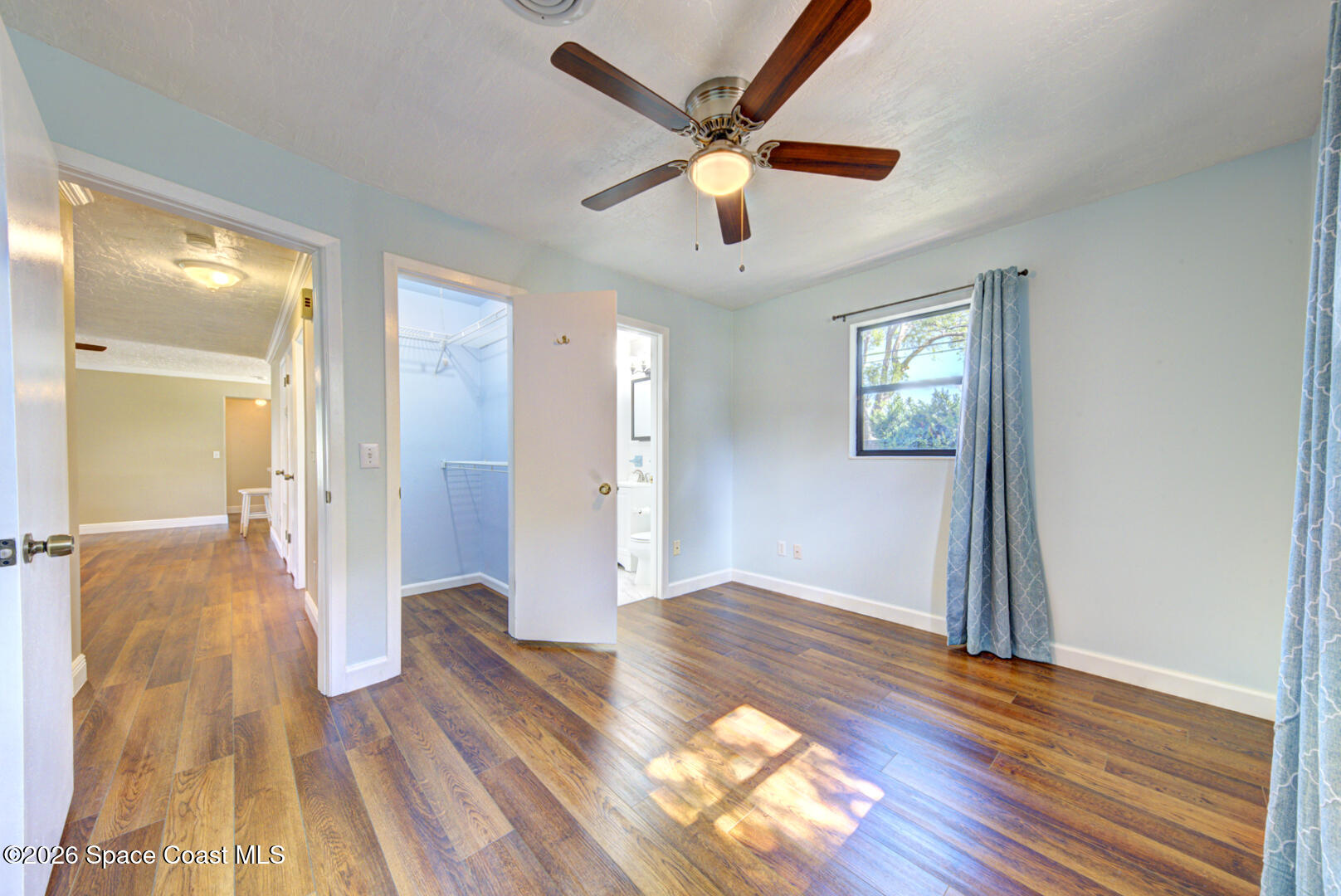 990 Hibiscus Street
