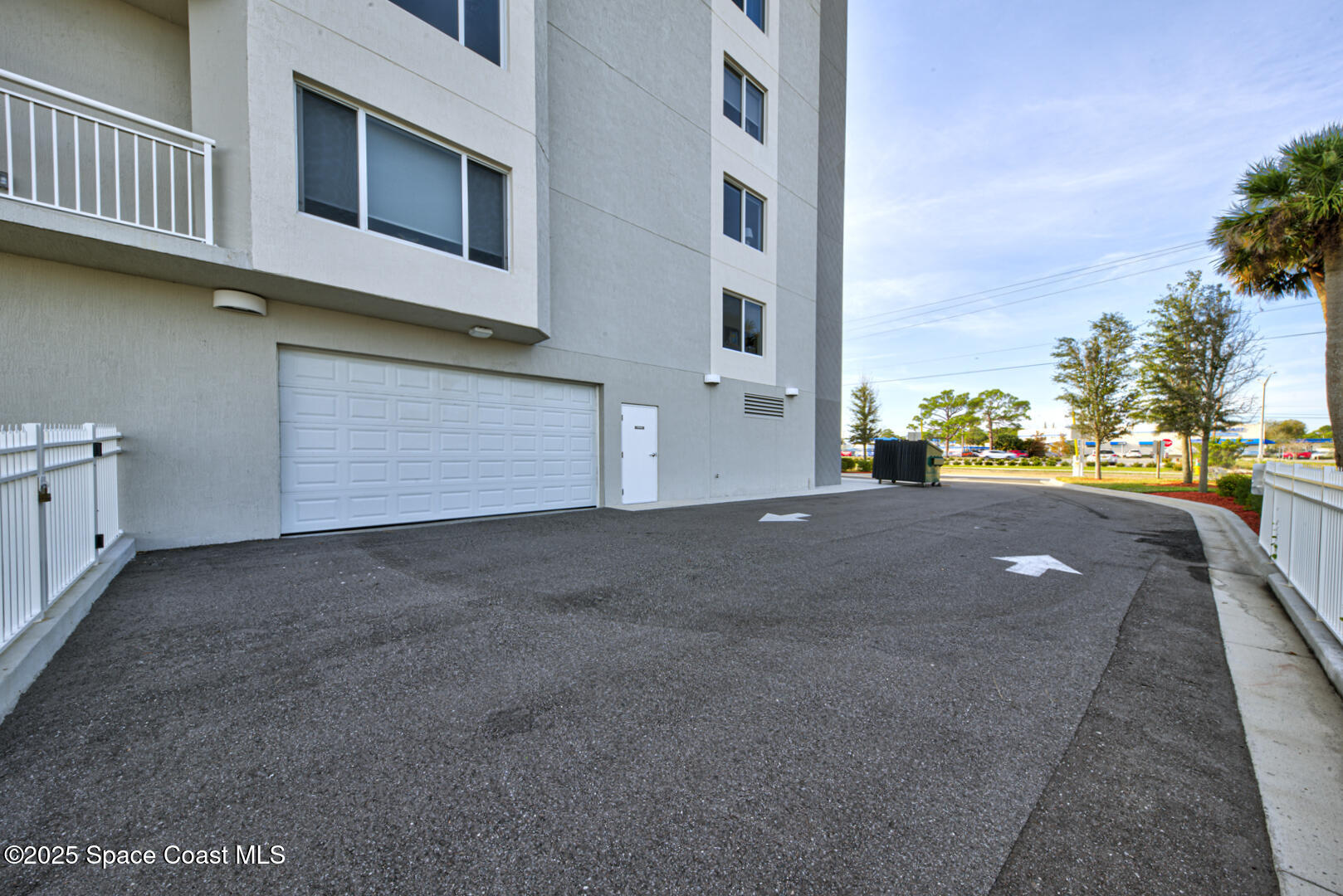 1805 Riverside Drive 504