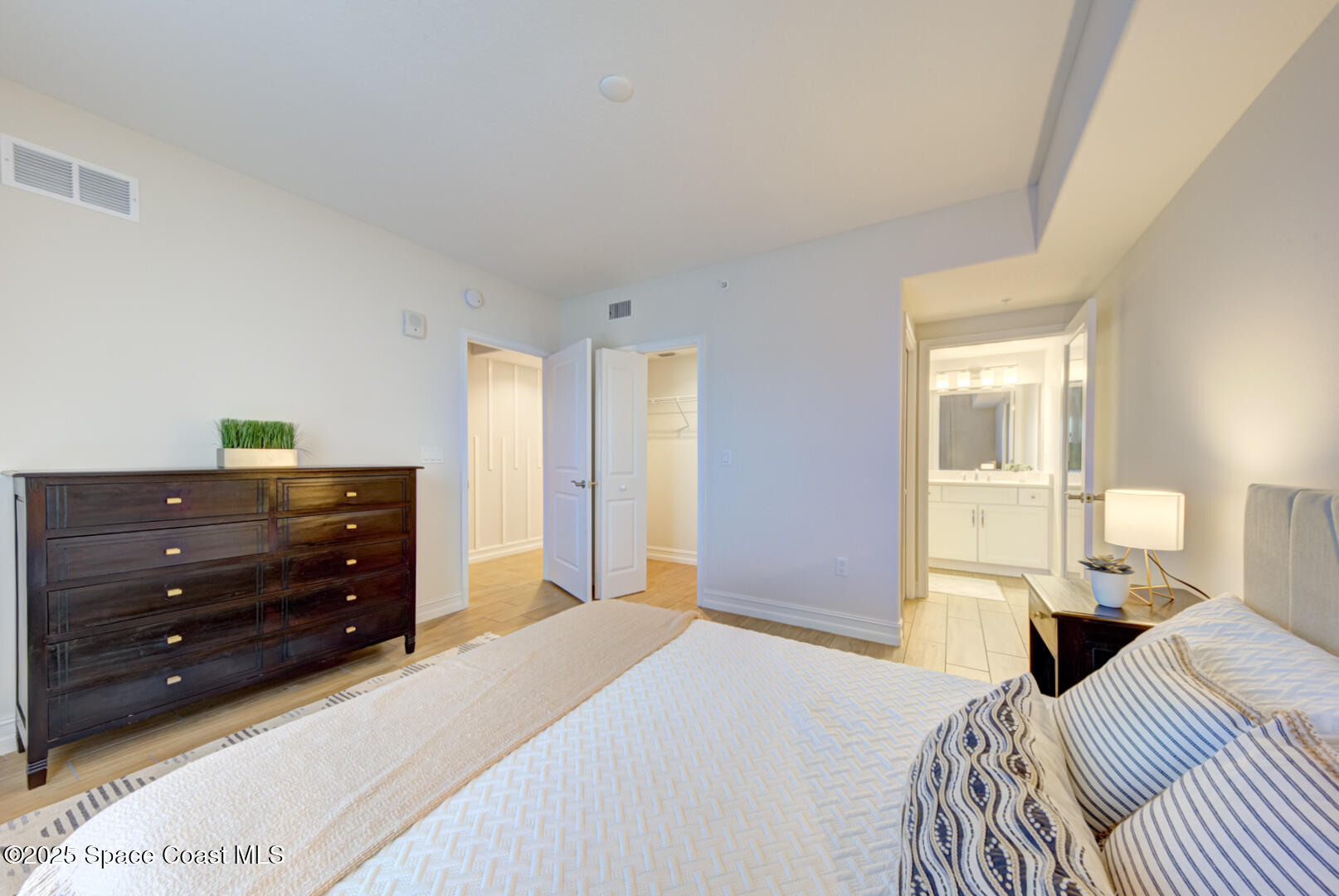 1805 Riverside Drive 504