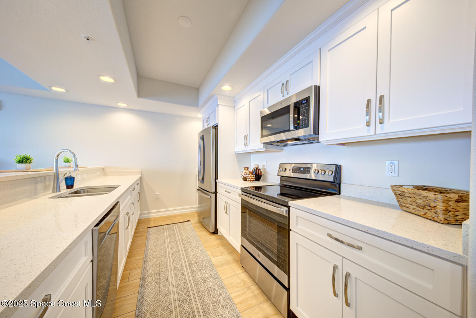 1805 Riverside Drive 504