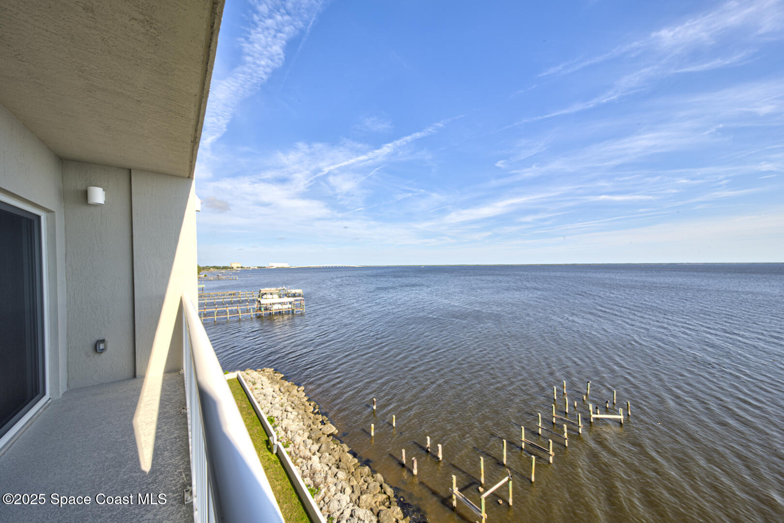 1805 Riverside Drive 504