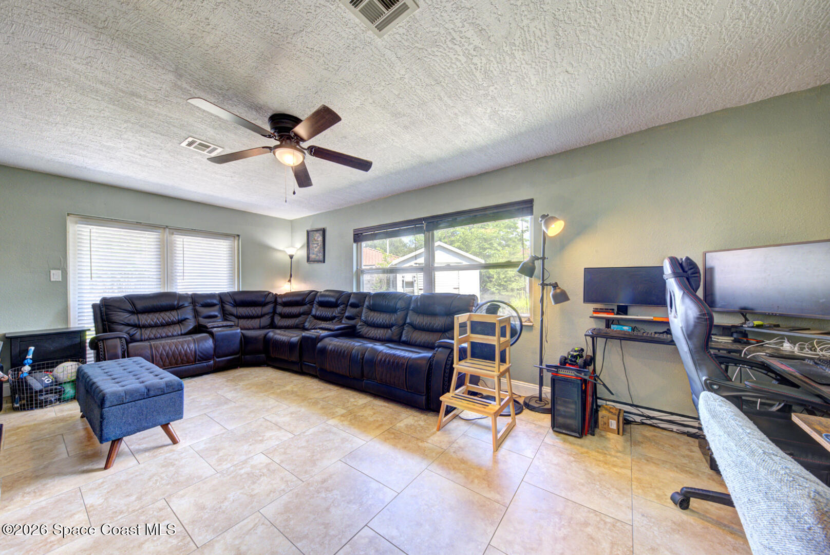1245 La Brea Avenue