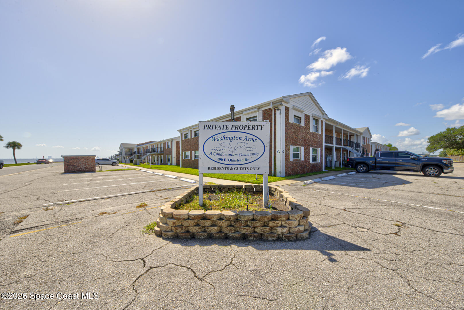190 E Olmstead Drive I4