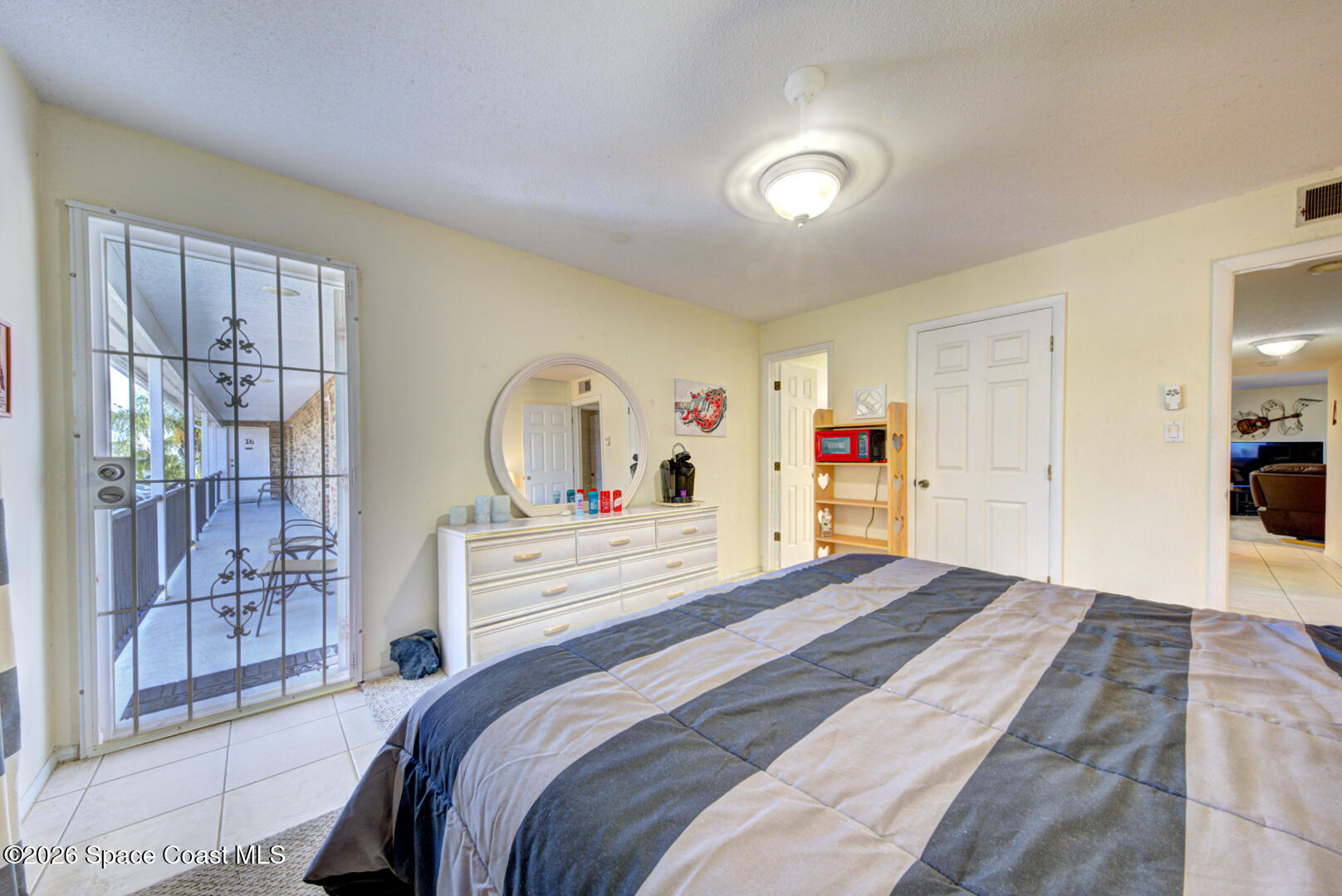 190 E Olmstead Drive I4