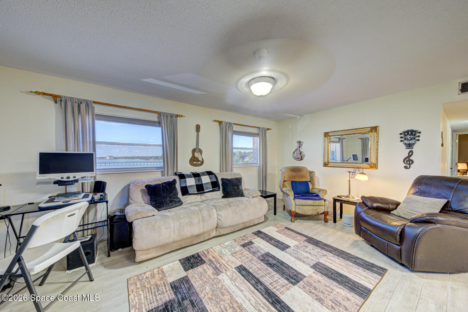 190 E Olmstead Drive I4