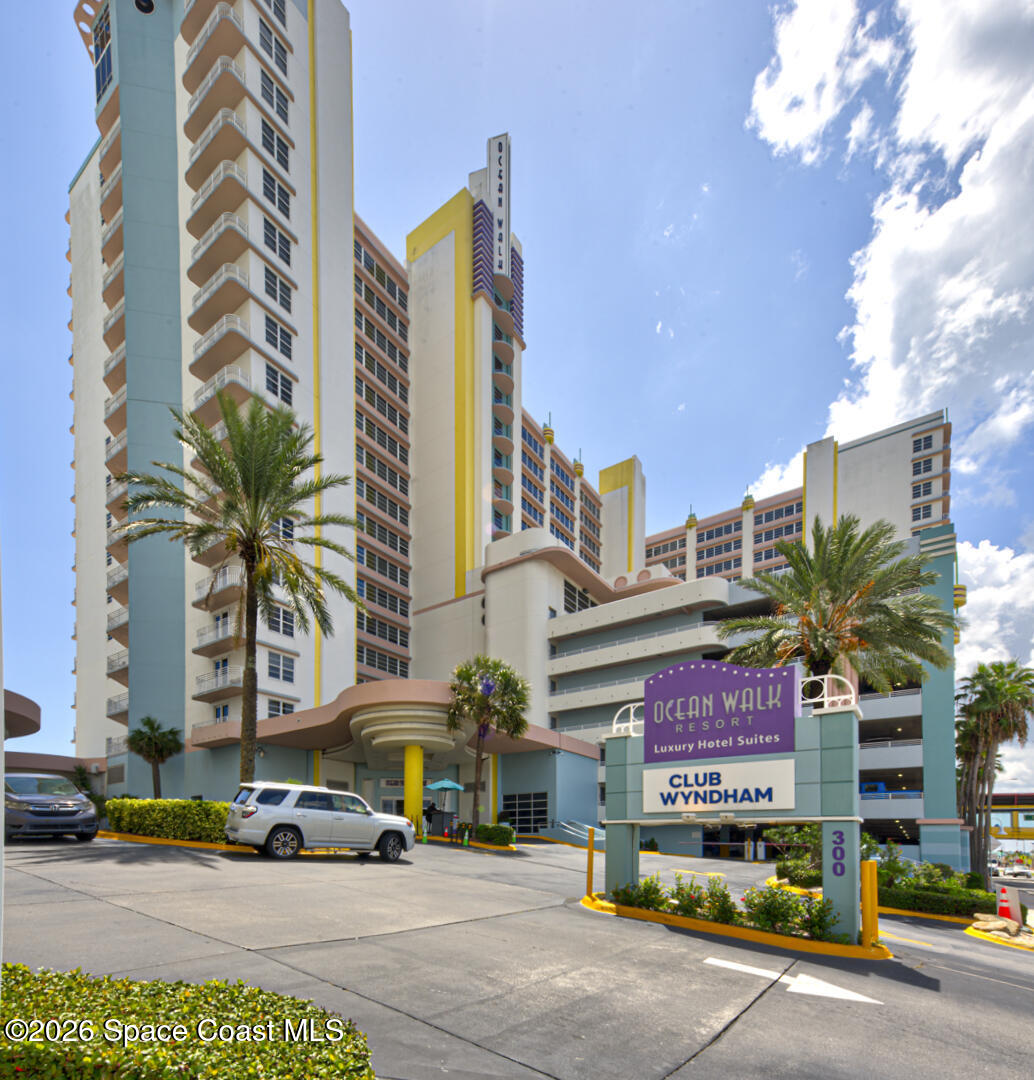 350 N Atlantic Avenue 2328
