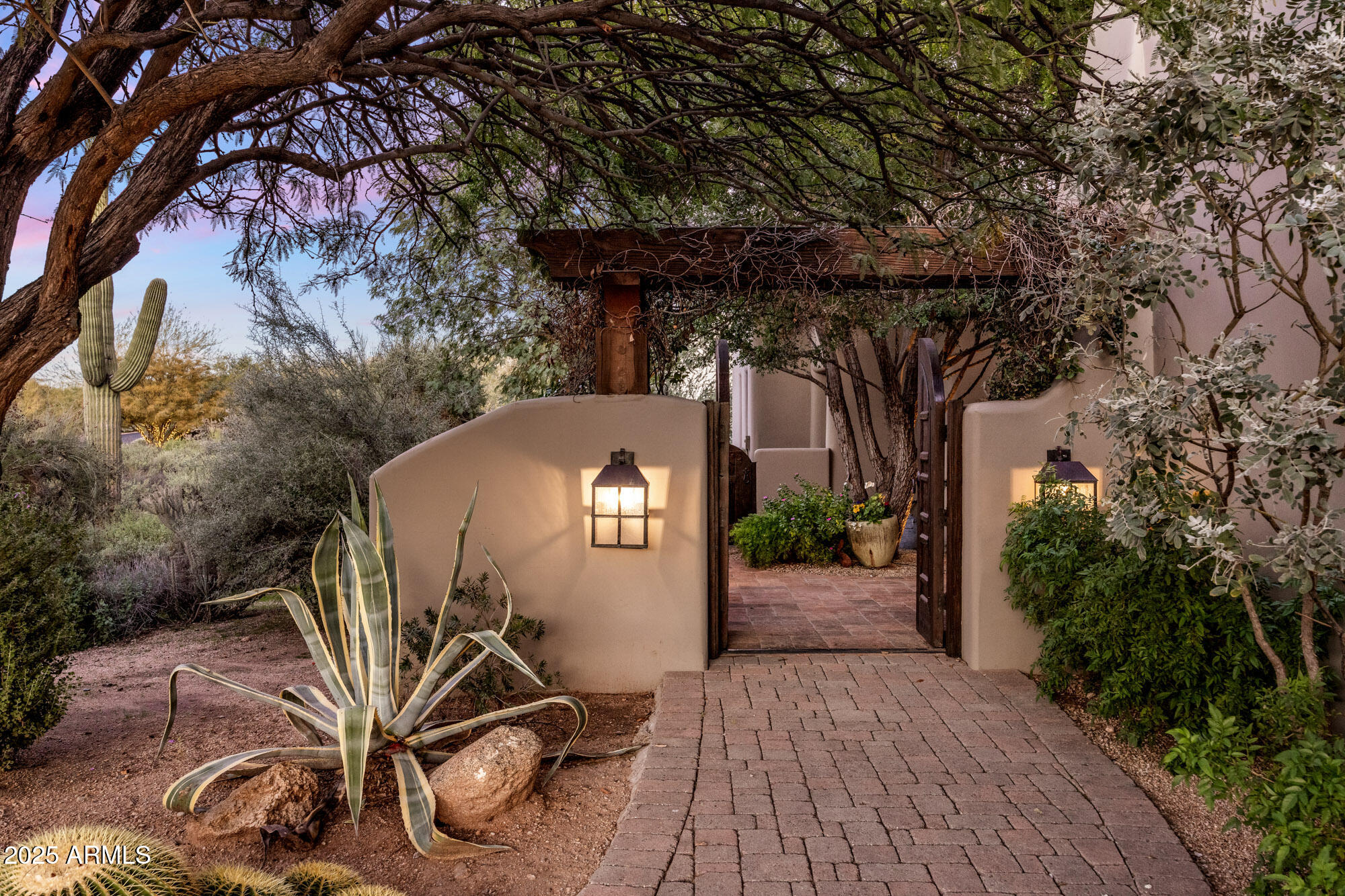 8300 E DIXILETA Drive 211