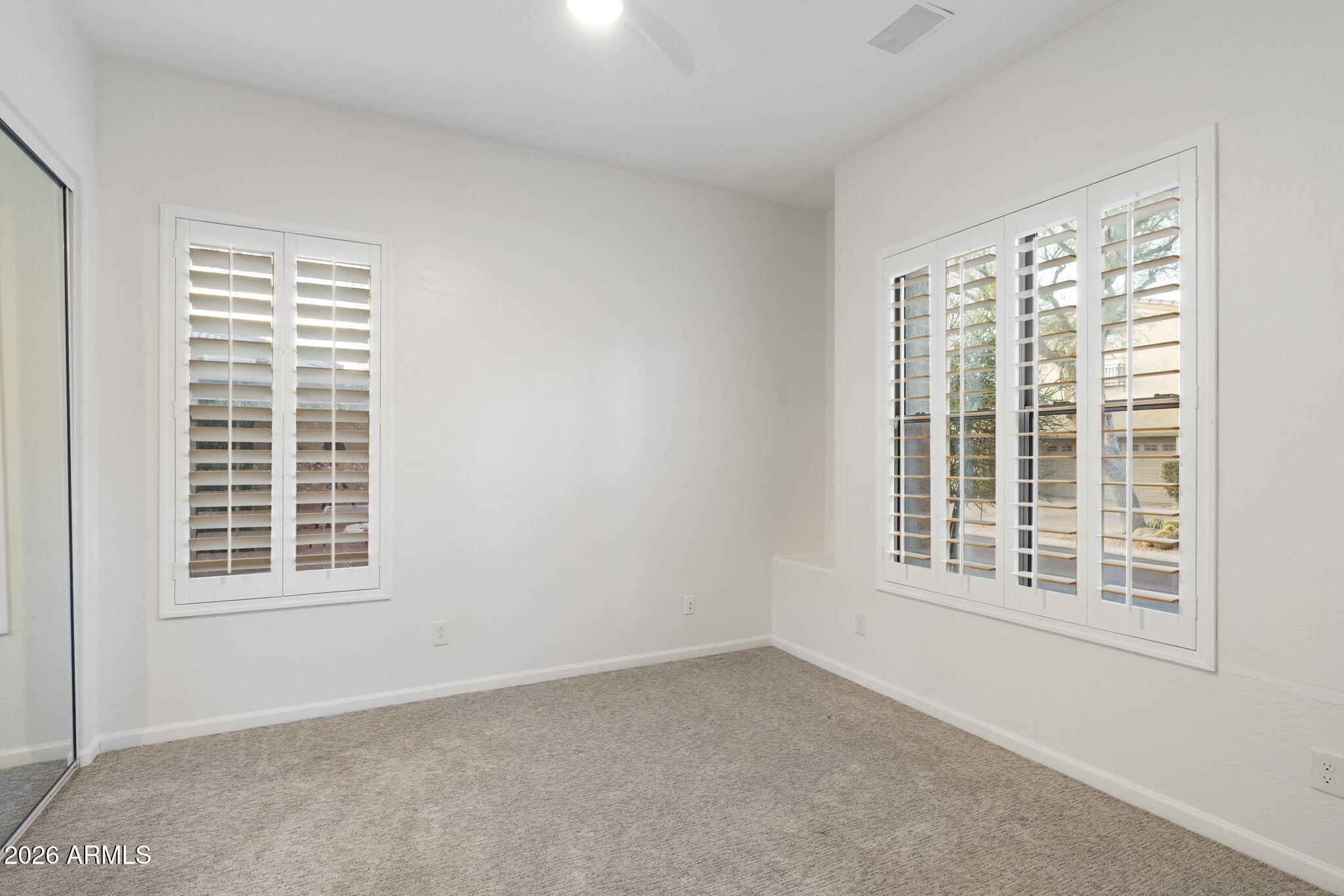 20802 N GRAYHAWK Drive 1181