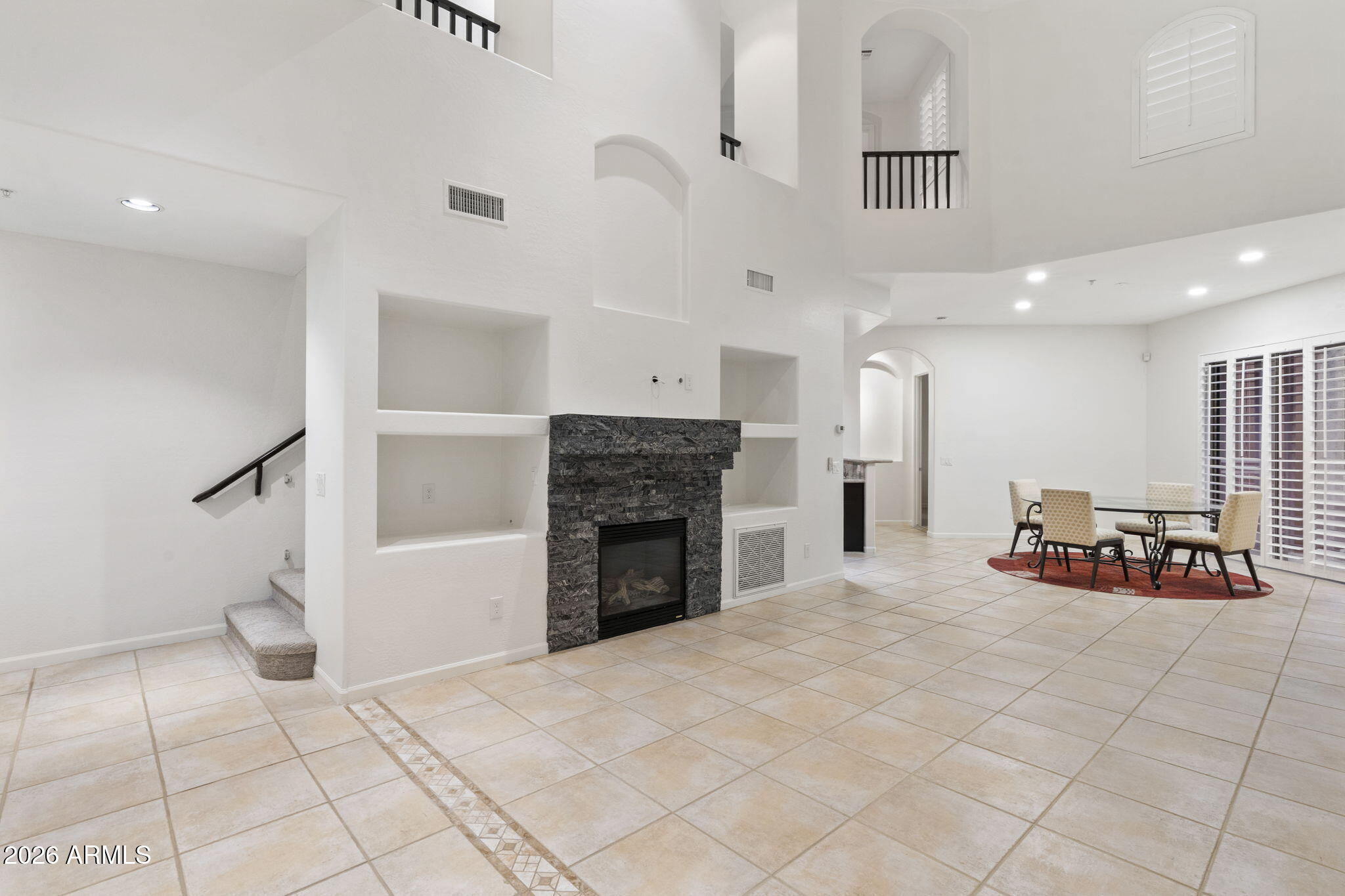 20802 N GRAYHAWK Drive 1181