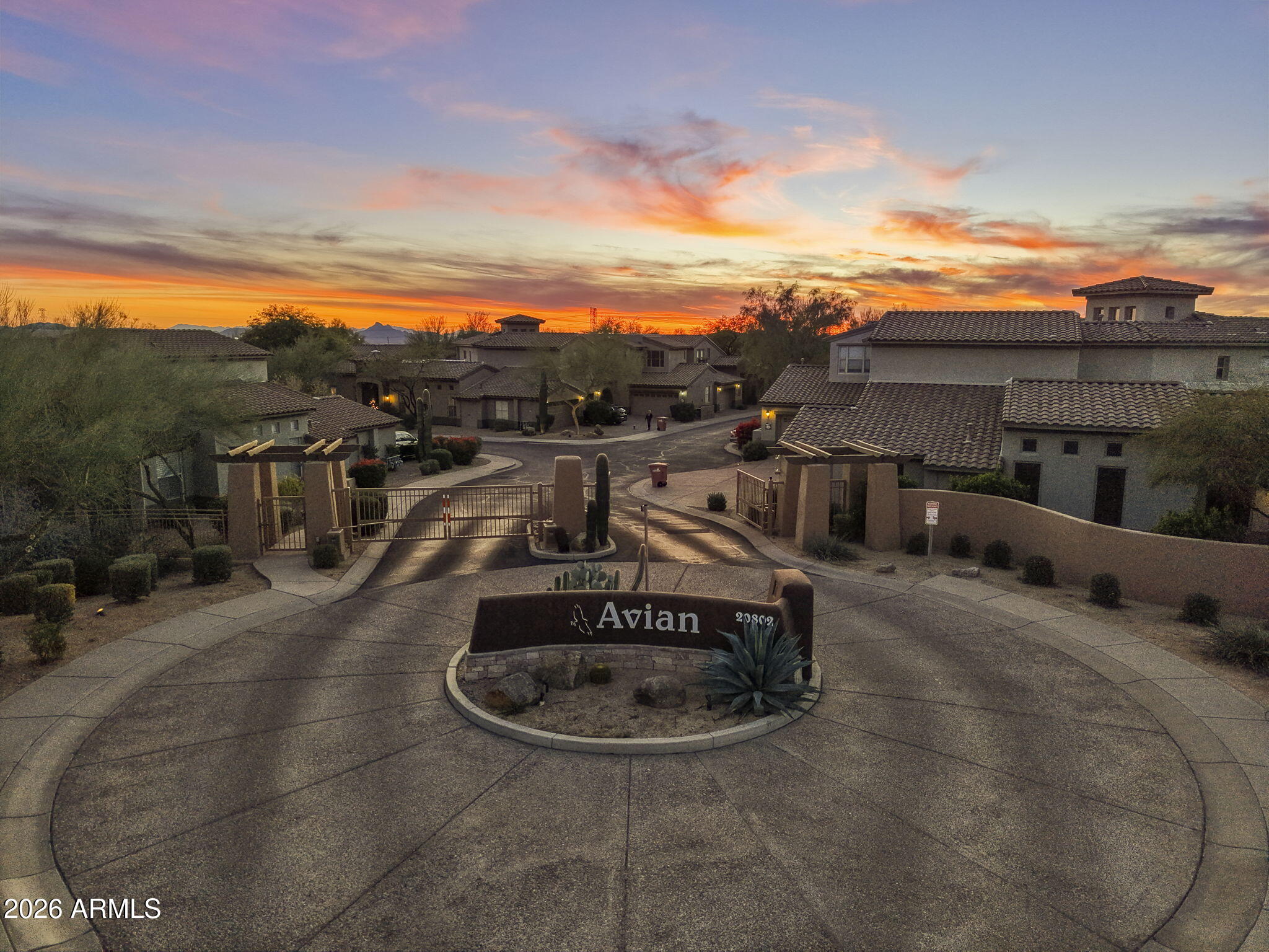 20802 N GRAYHAWK Drive 1181
