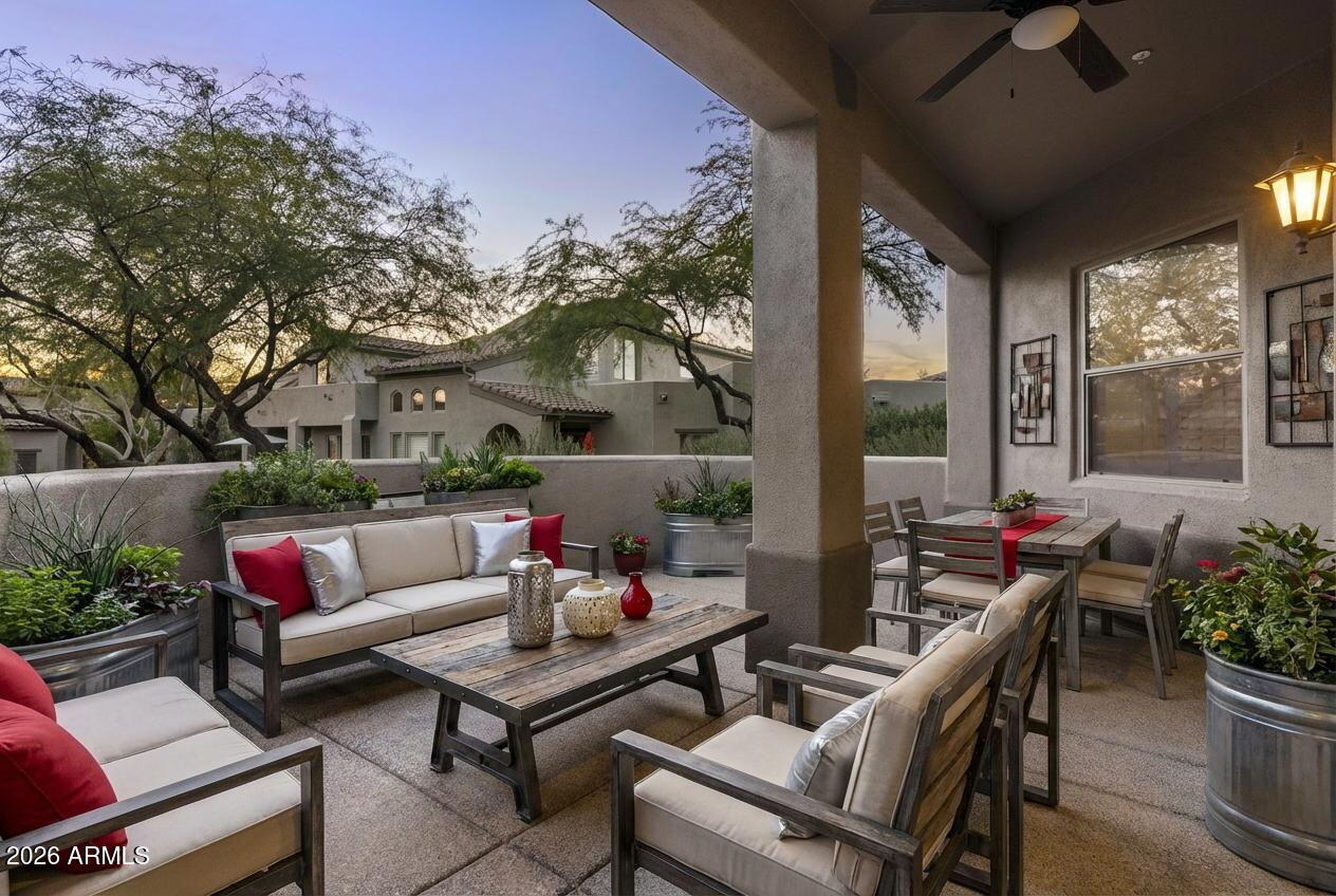 20802 N GRAYHAWK Drive 1181