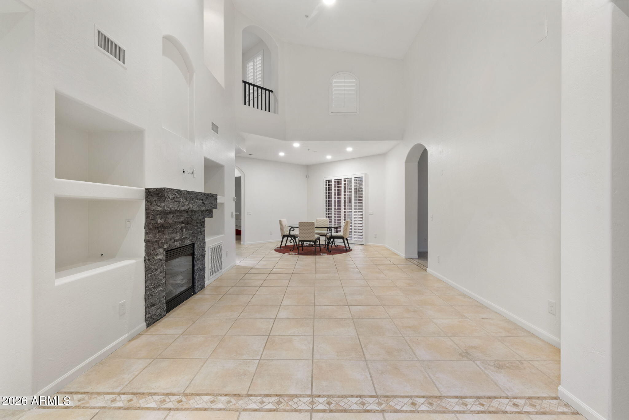 20802 N GRAYHAWK Drive 1181