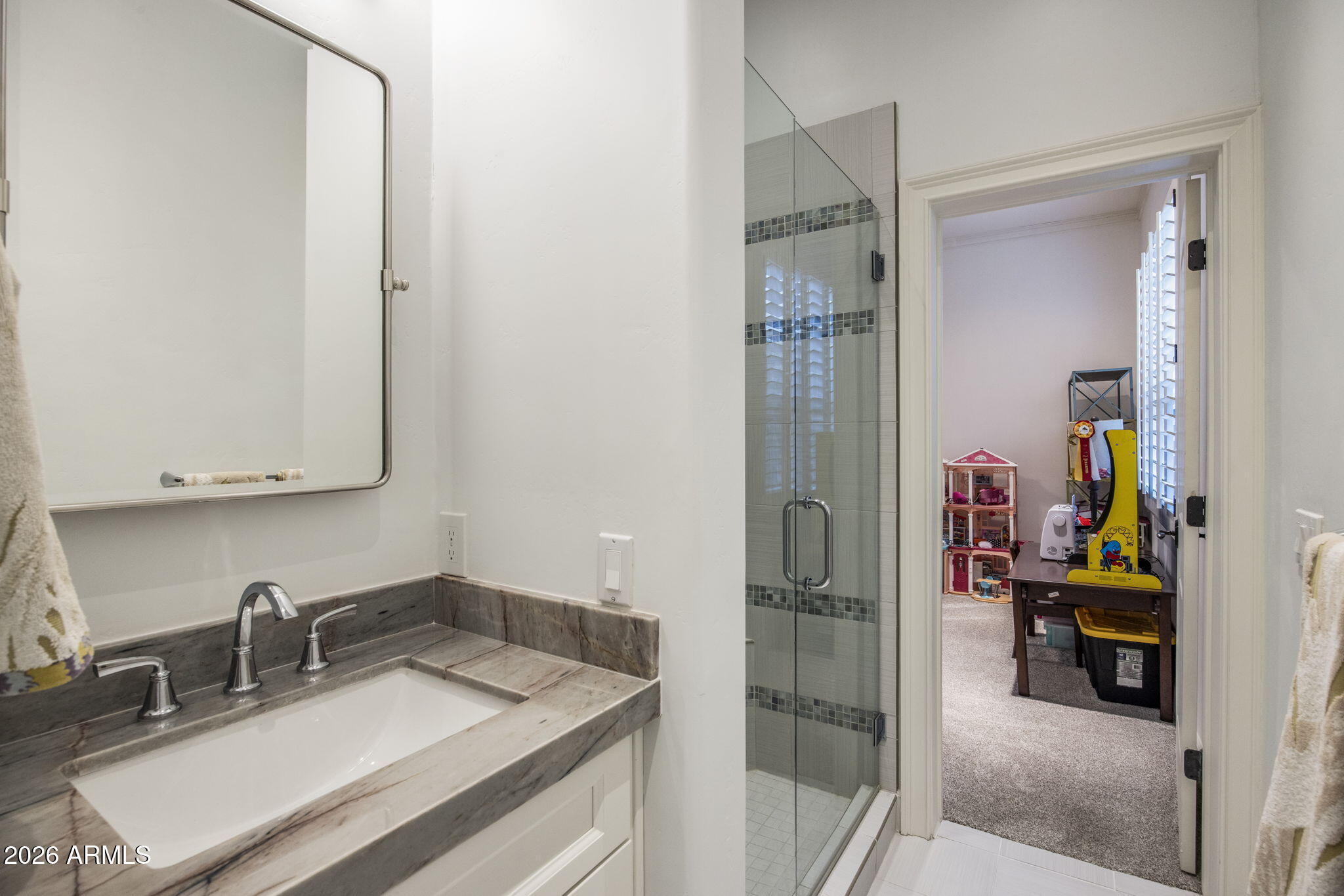 12869 E ALTADENA Drive