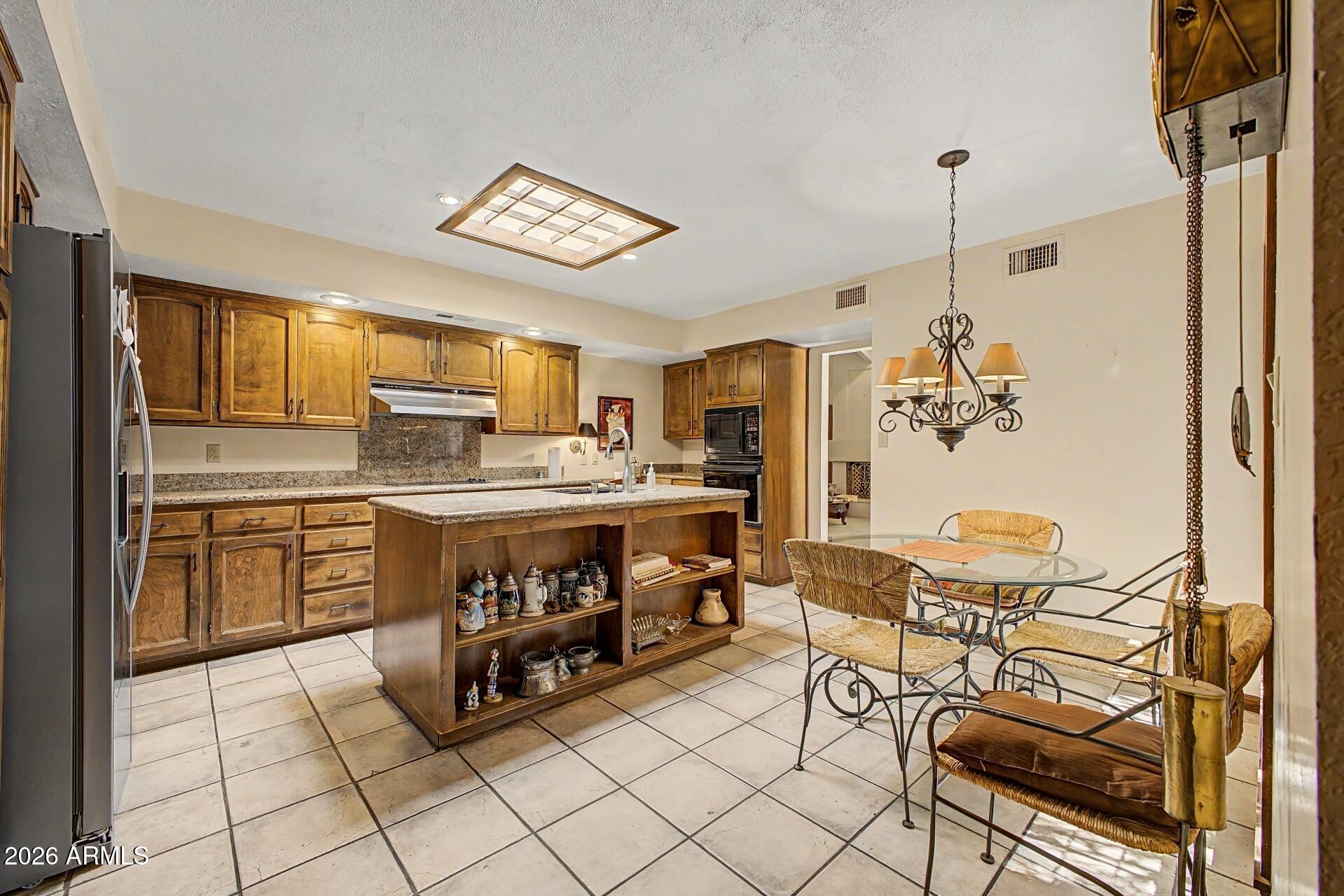 7394 E BUENA TERRA Way