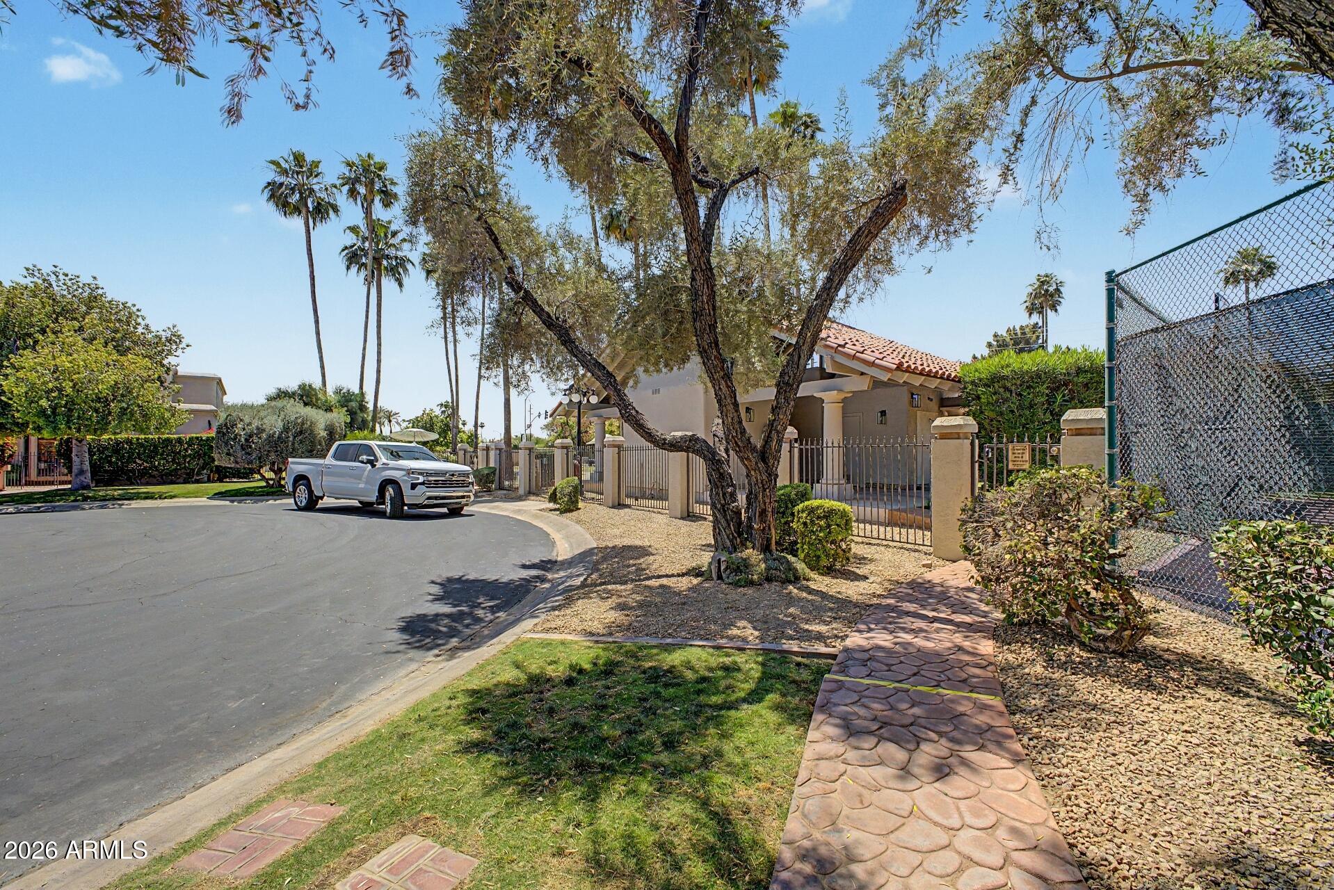 7394 E BUENA TERRA Way