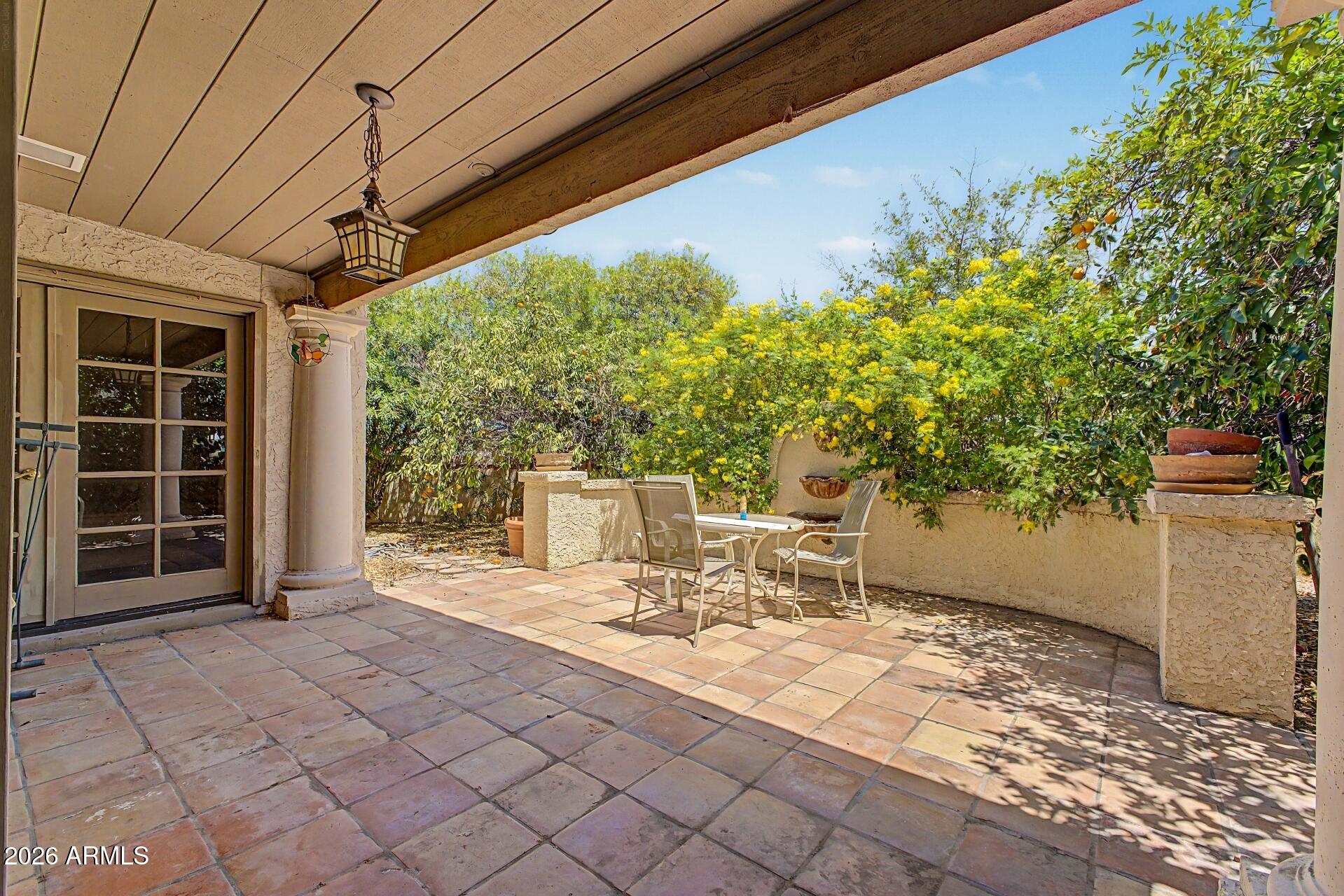 7394 E BUENA TERRA Way