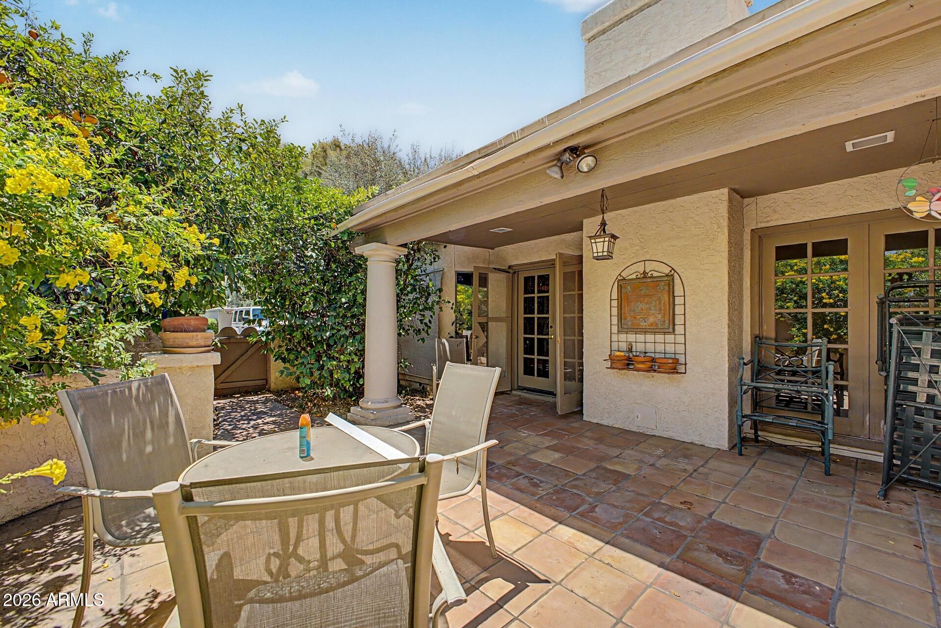 7394 E BUENA TERRA Way