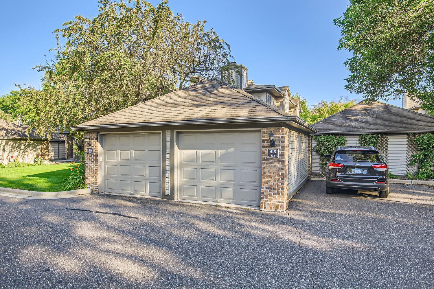 415 Shelard Parkway Unit: 103