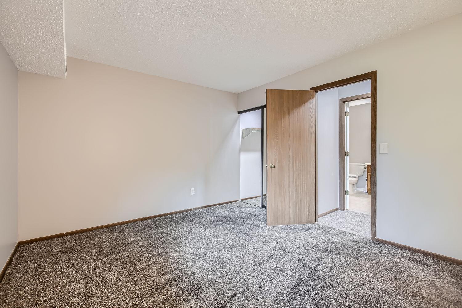 415 Shelard Parkway Unit: 103