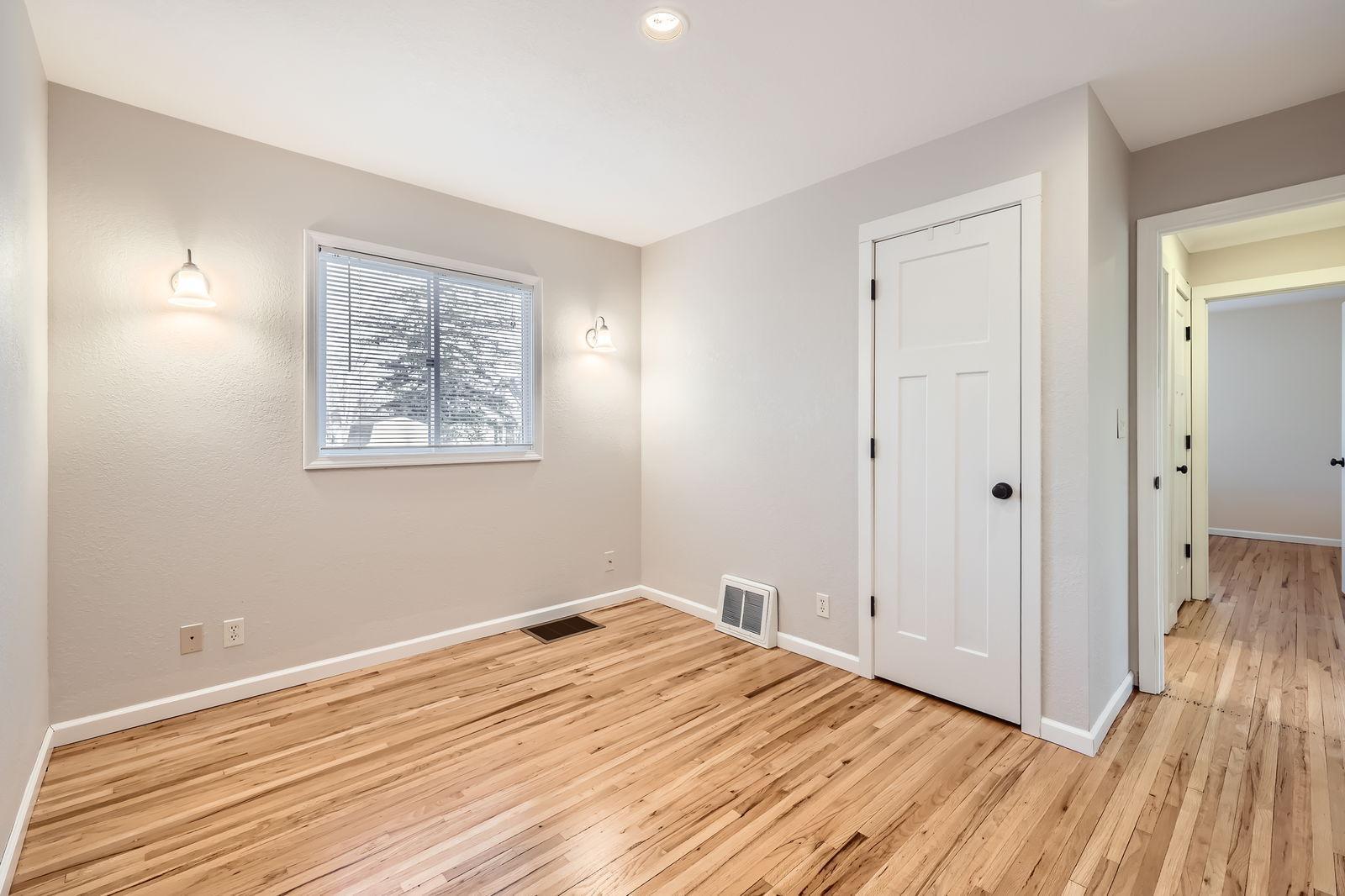 3431 Moorland Road