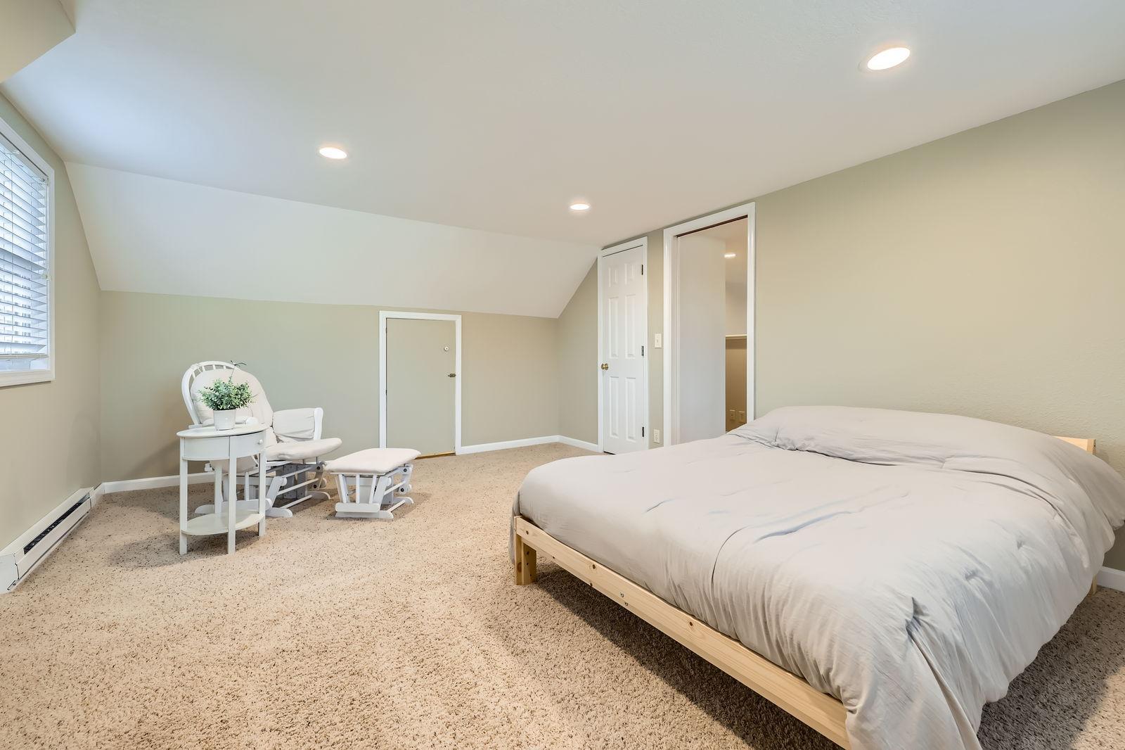 3431 Moorland Road