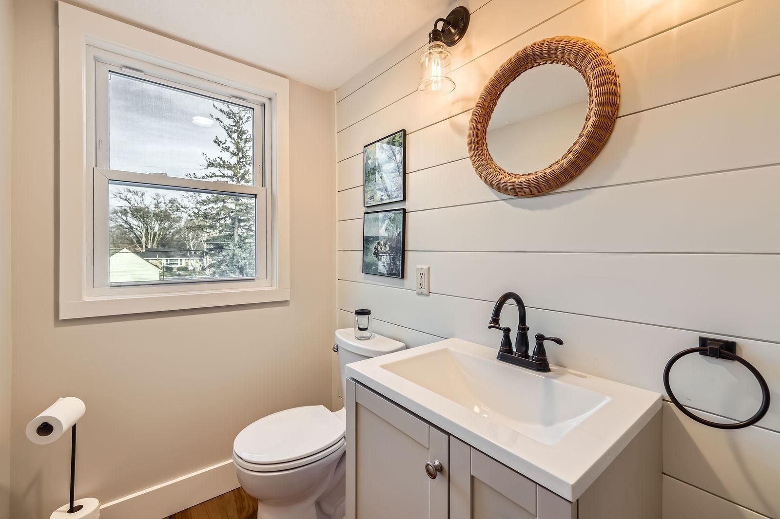 3431 Moorland Road