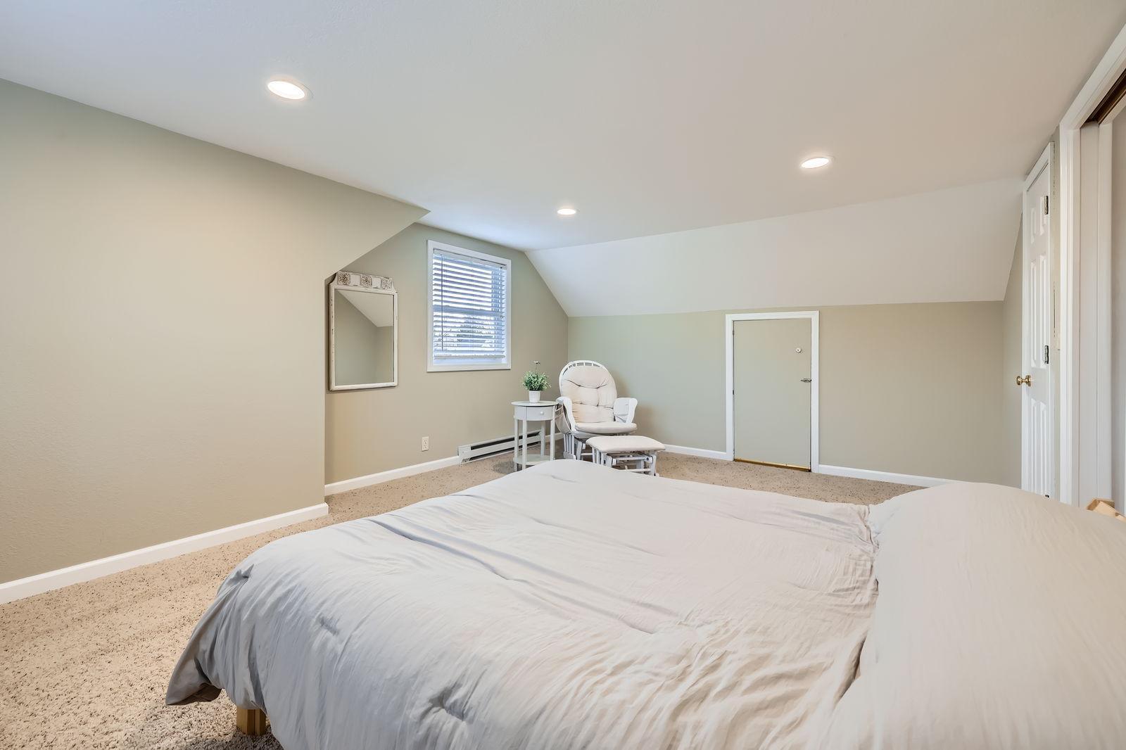 3431 Moorland Road