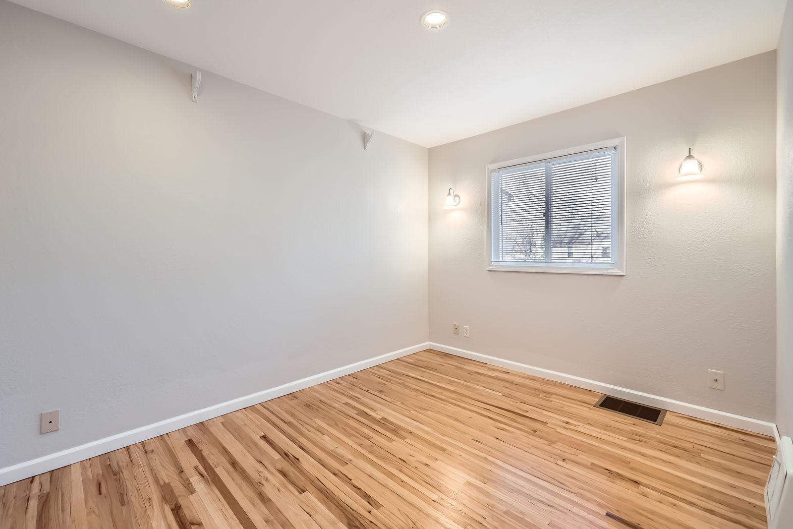3431 Moorland Road