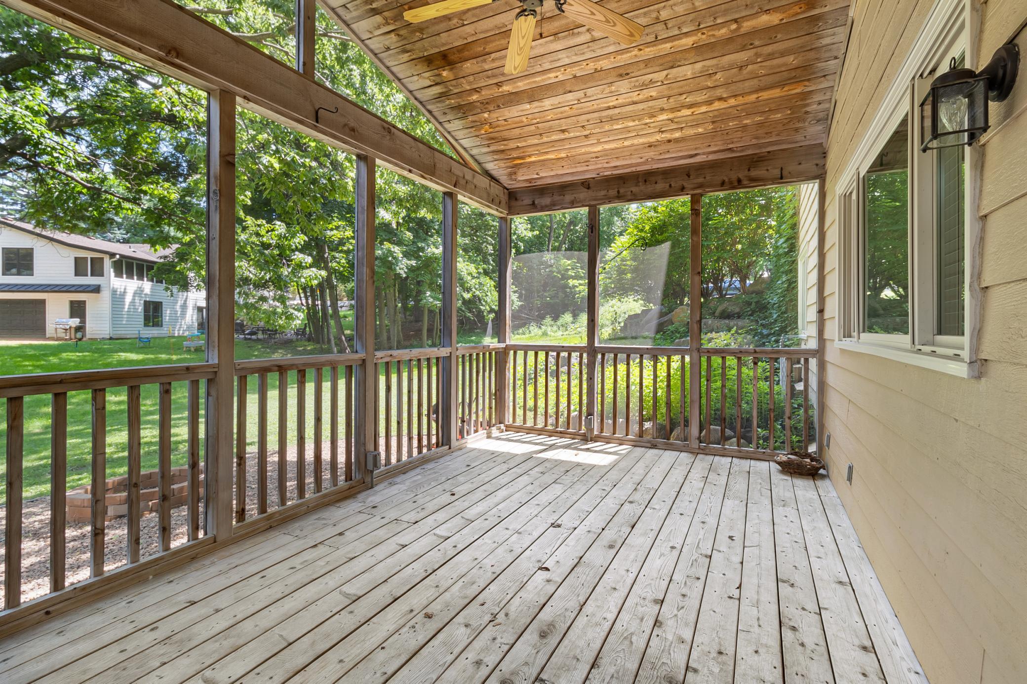 20 Woodlawn Avenue
