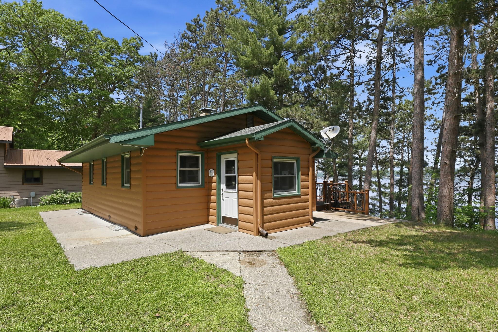 2114 Pine View Boulevard