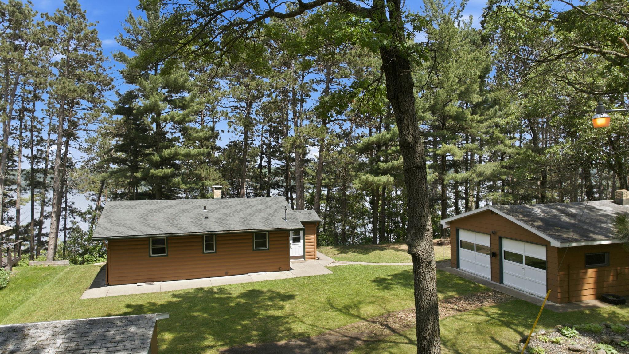 2114 Pine View Boulevard