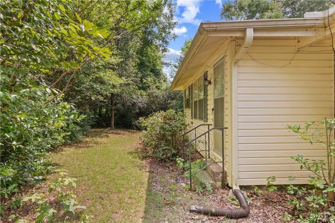 2713 Claymont Circle