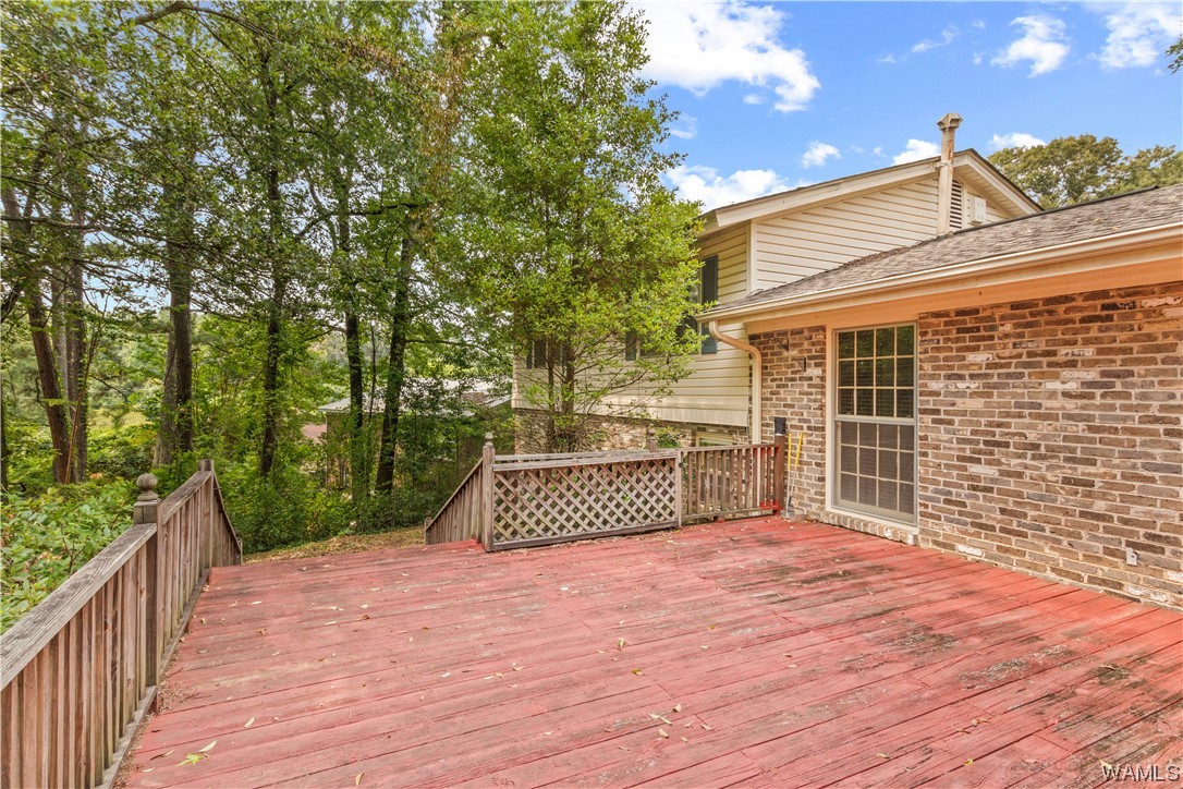 2713 Claymont Circle