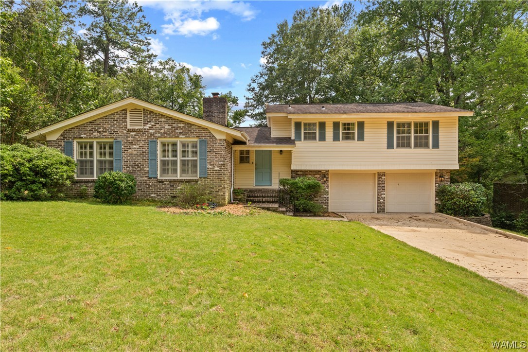 2713 Claymont Circle