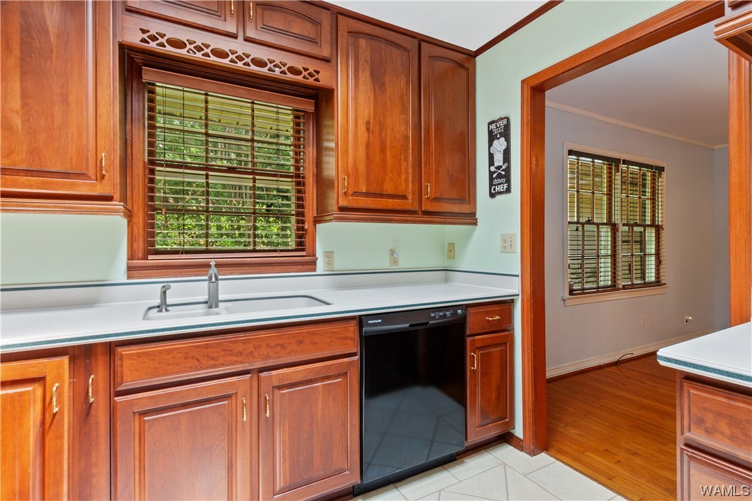 2713 Claymont Circle