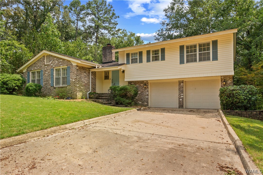 2713 Claymont Circle